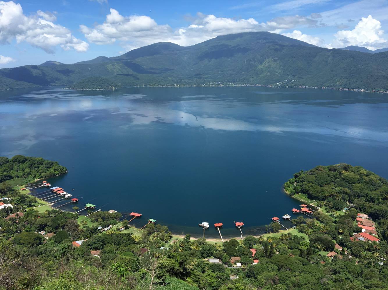MARALVA, un paraiso en el LAGO DE COATEPEQUE Casas en alquiler en