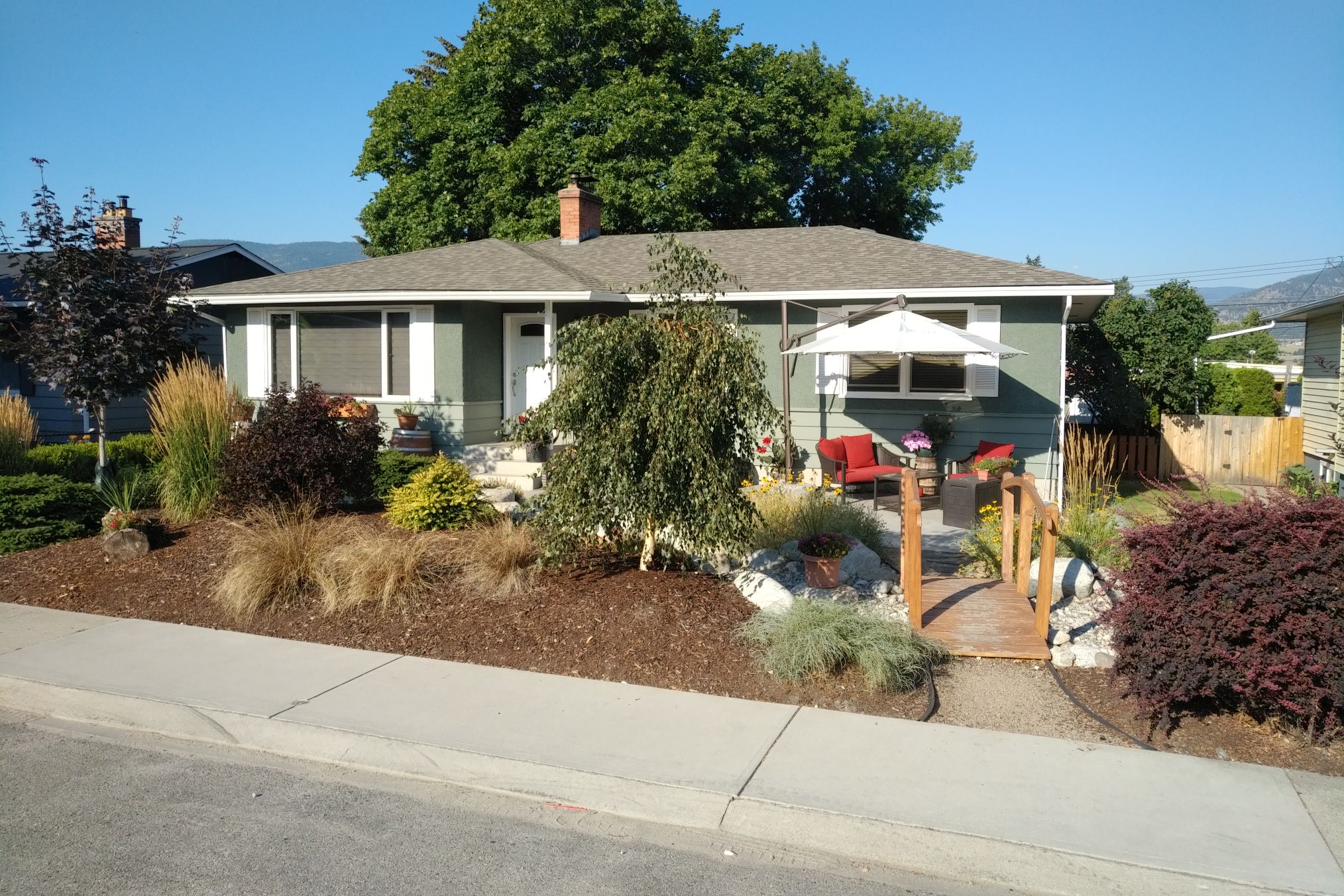 Lazy Days on Leir- Guest Suite (Licensed)