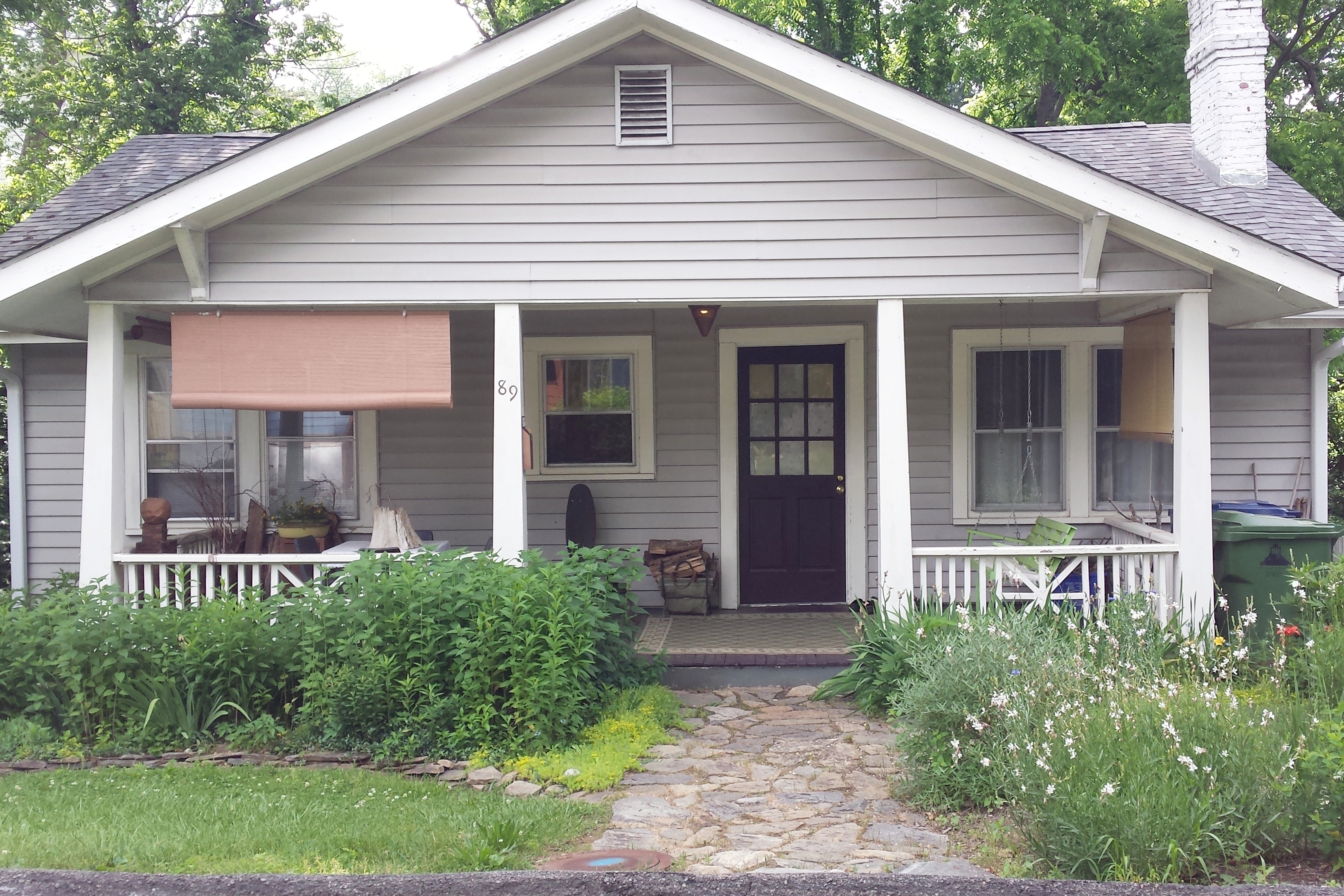 Sweet private suite in W. Asheville in 28806, Asheville