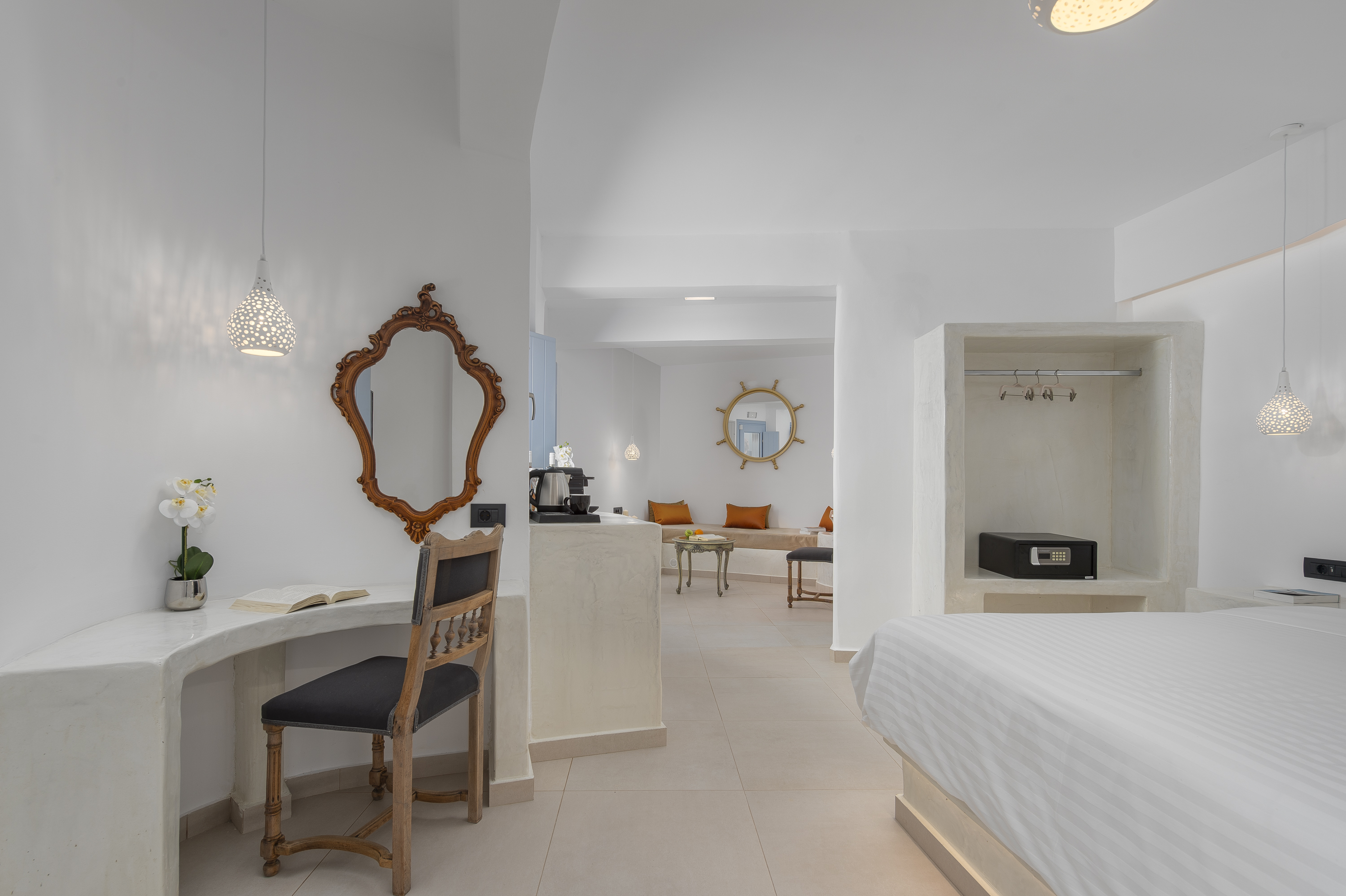 Triple Suite, Hot Tub | Sole d'oro Luxury Suites