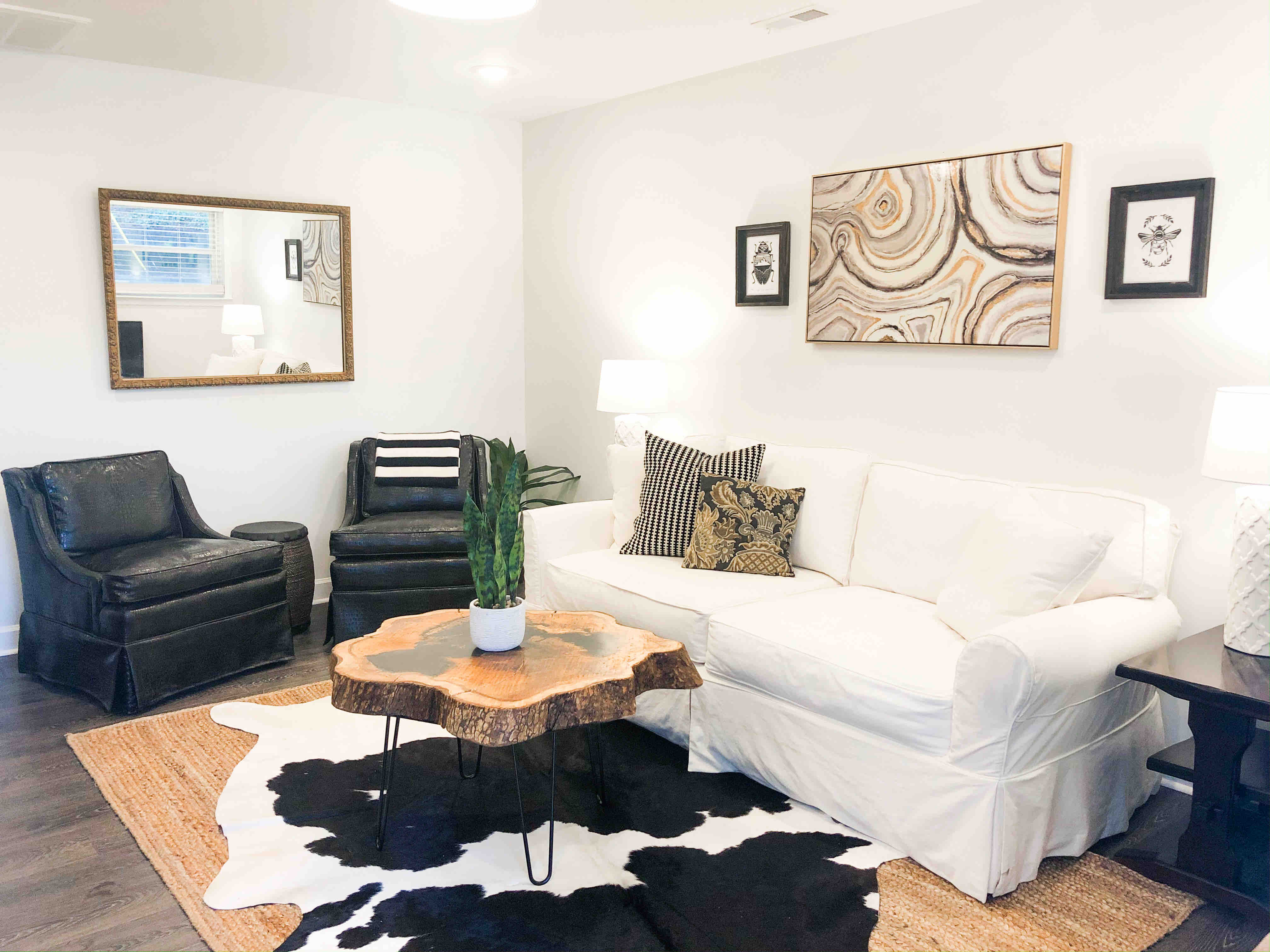 Better Blue Bungalow - Downtown #1