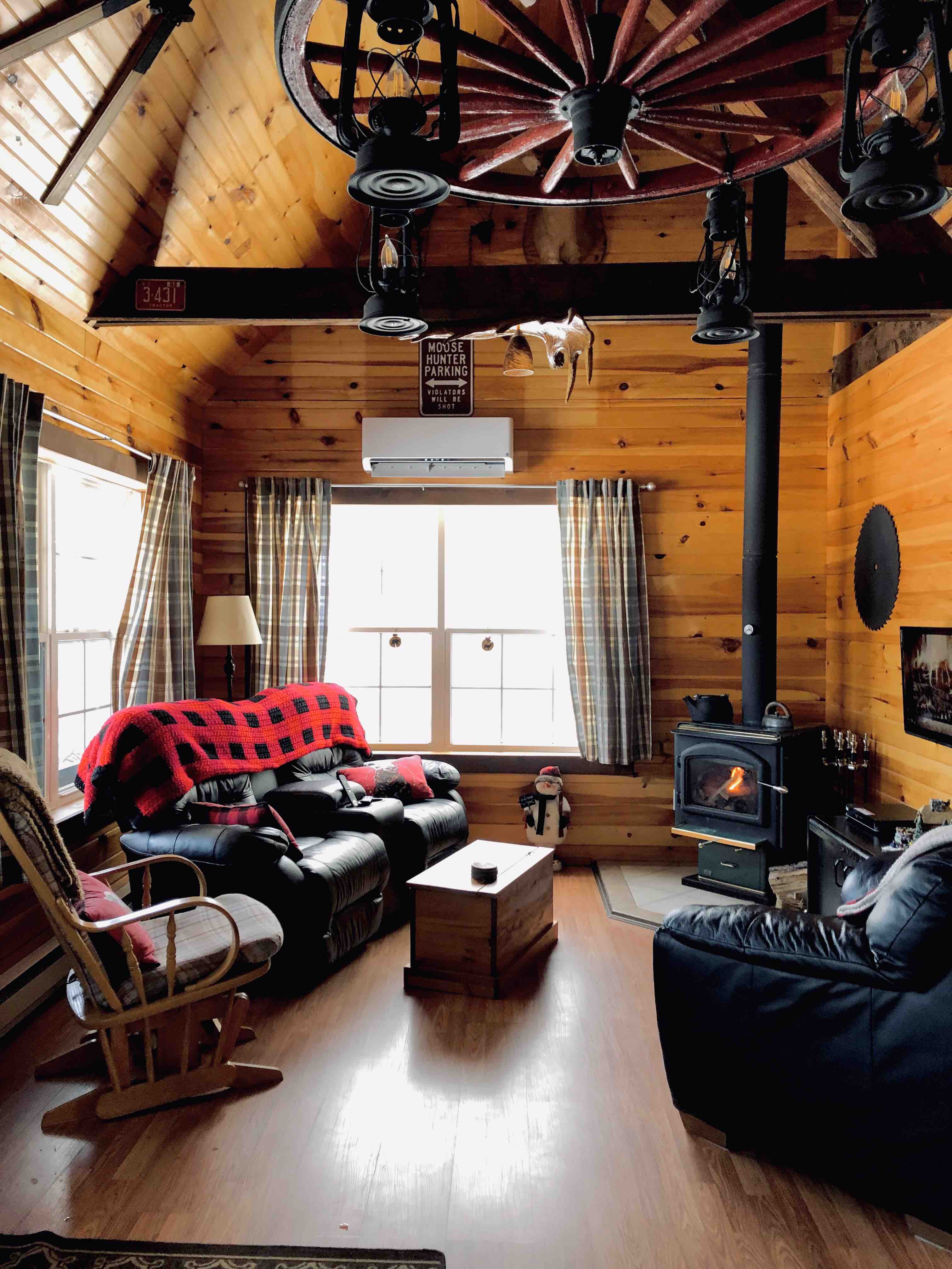 Sussex NB Poley Mountain Road Fundy Trail cottage Cabins for Rent in Waterford, New Brunswick