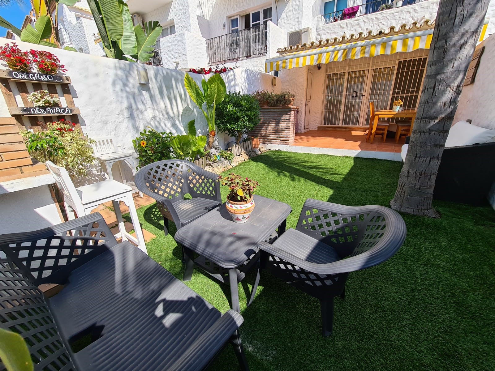 Fantastic bass with garden and barbecue