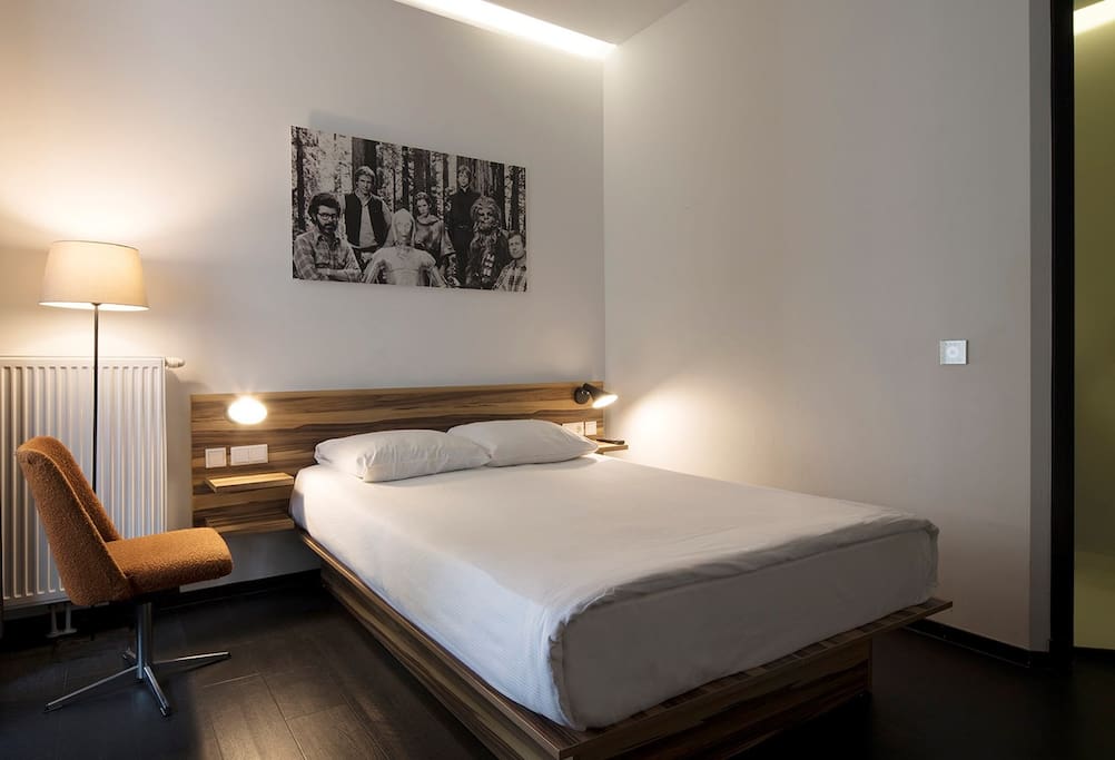 Triple room - Ménage a trois — Amsterdam stay