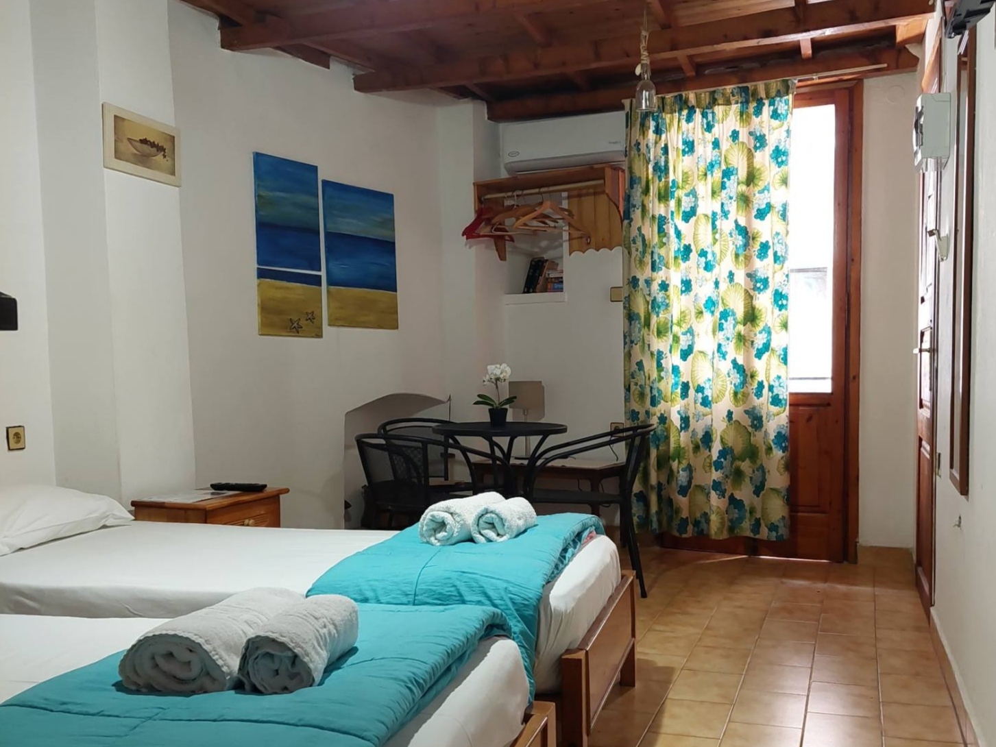 Chryssoula Guesthouse balcony (200mbps) in Χανίων, Crete