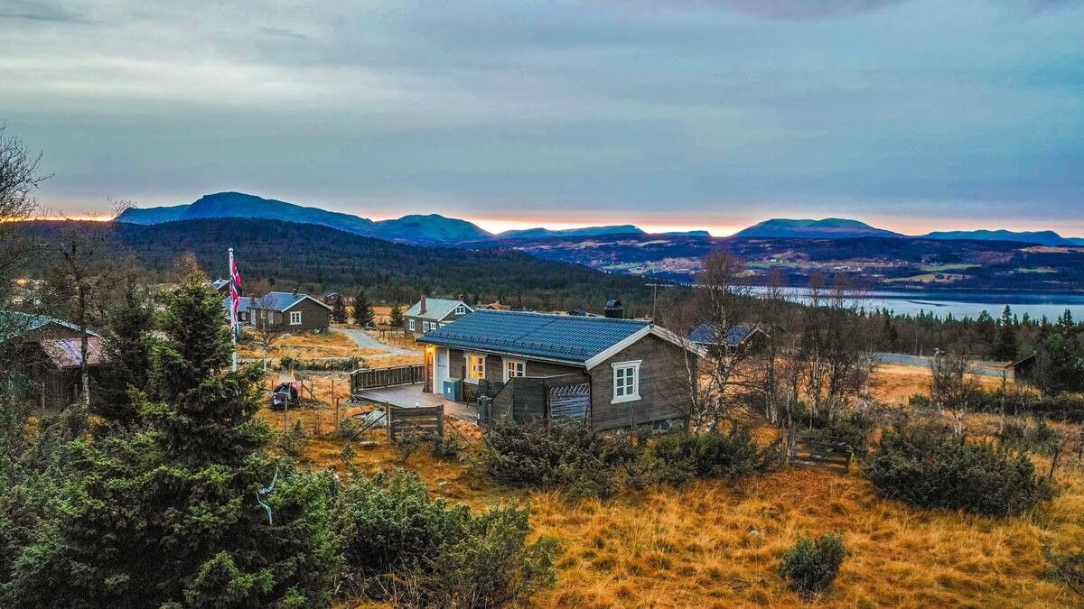 Cozy cottage in Gol, sunny and stunning views