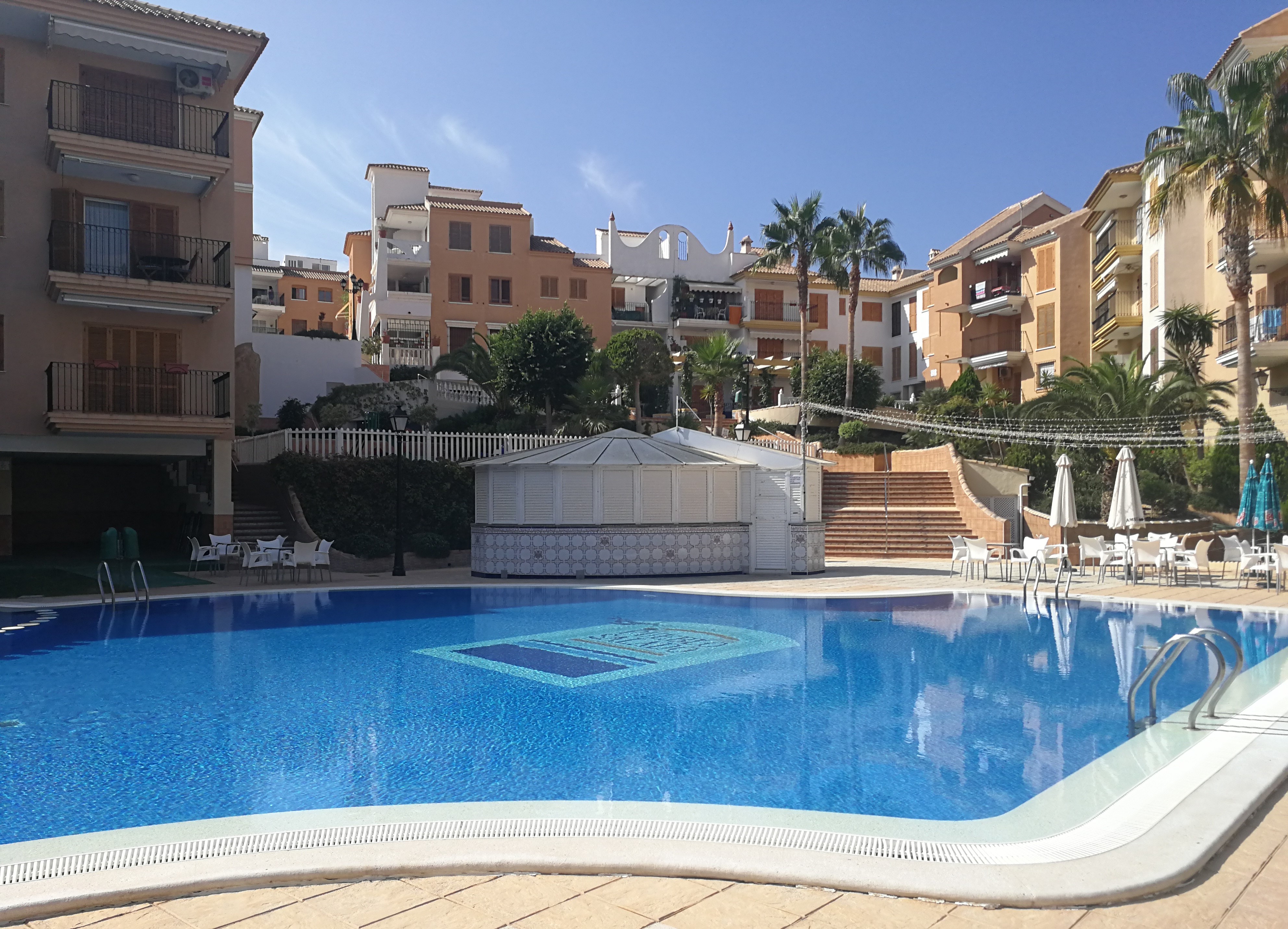 Pueblo Salado. 2 Bed Apt near beach. Pool & wifi