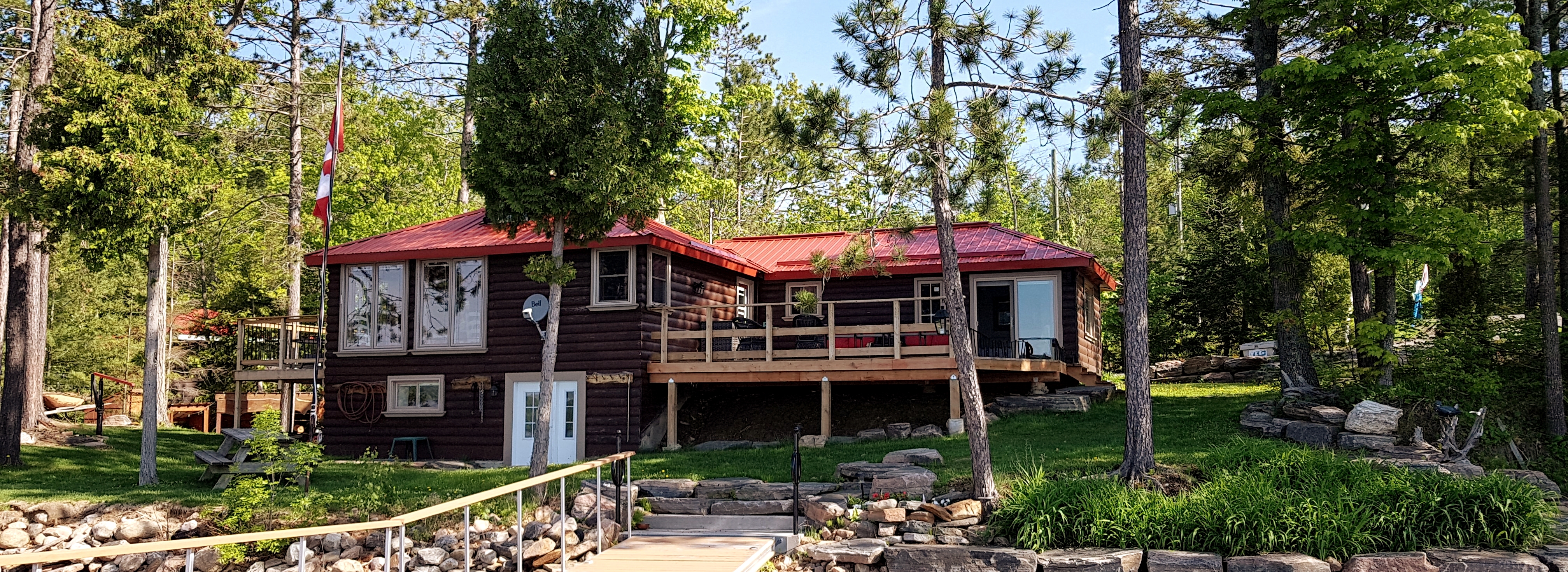 THE LOVE NEST on beautiful Boshkung Lake!