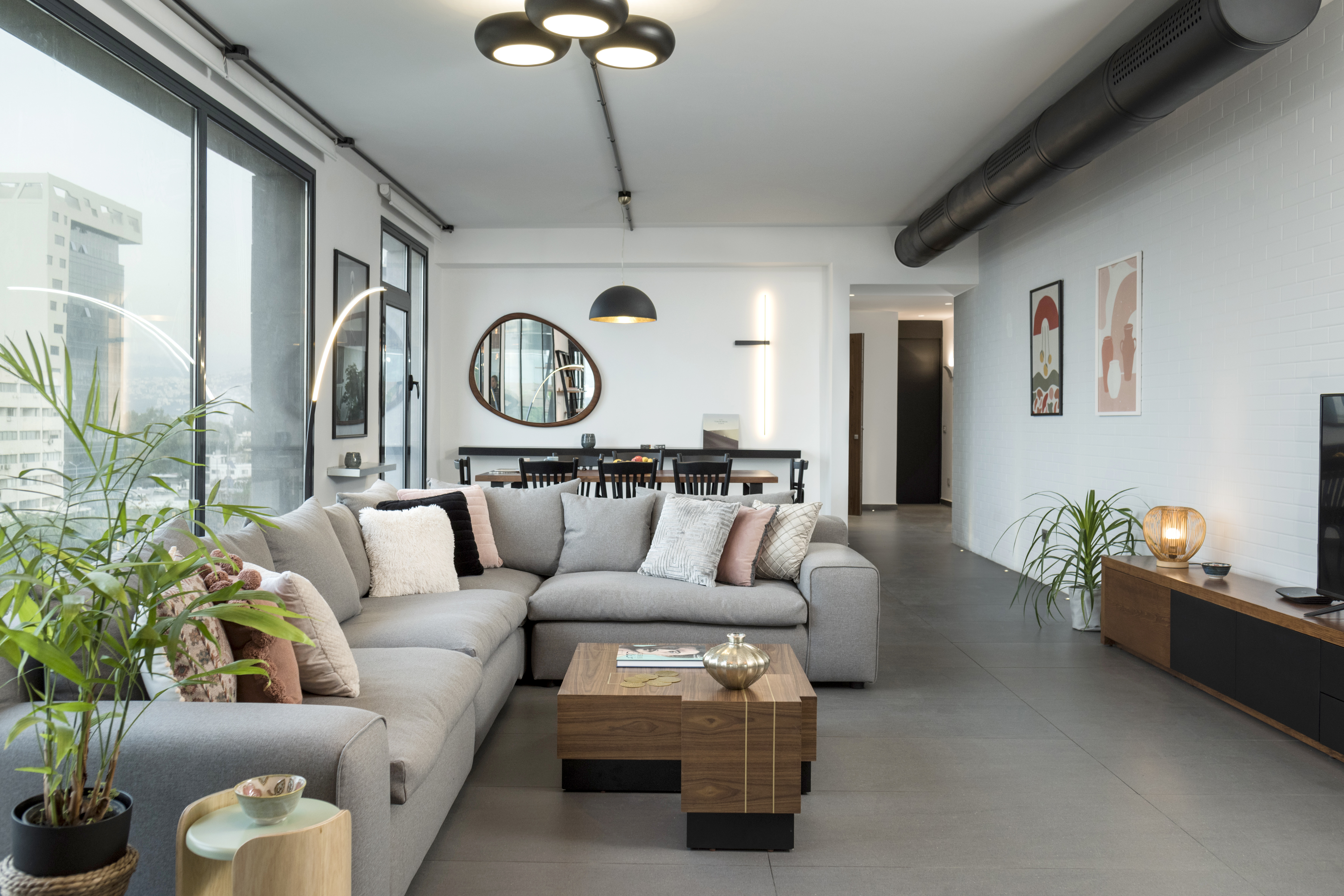 24/7 Electricity Deluxe Apt in Mar Mikhael