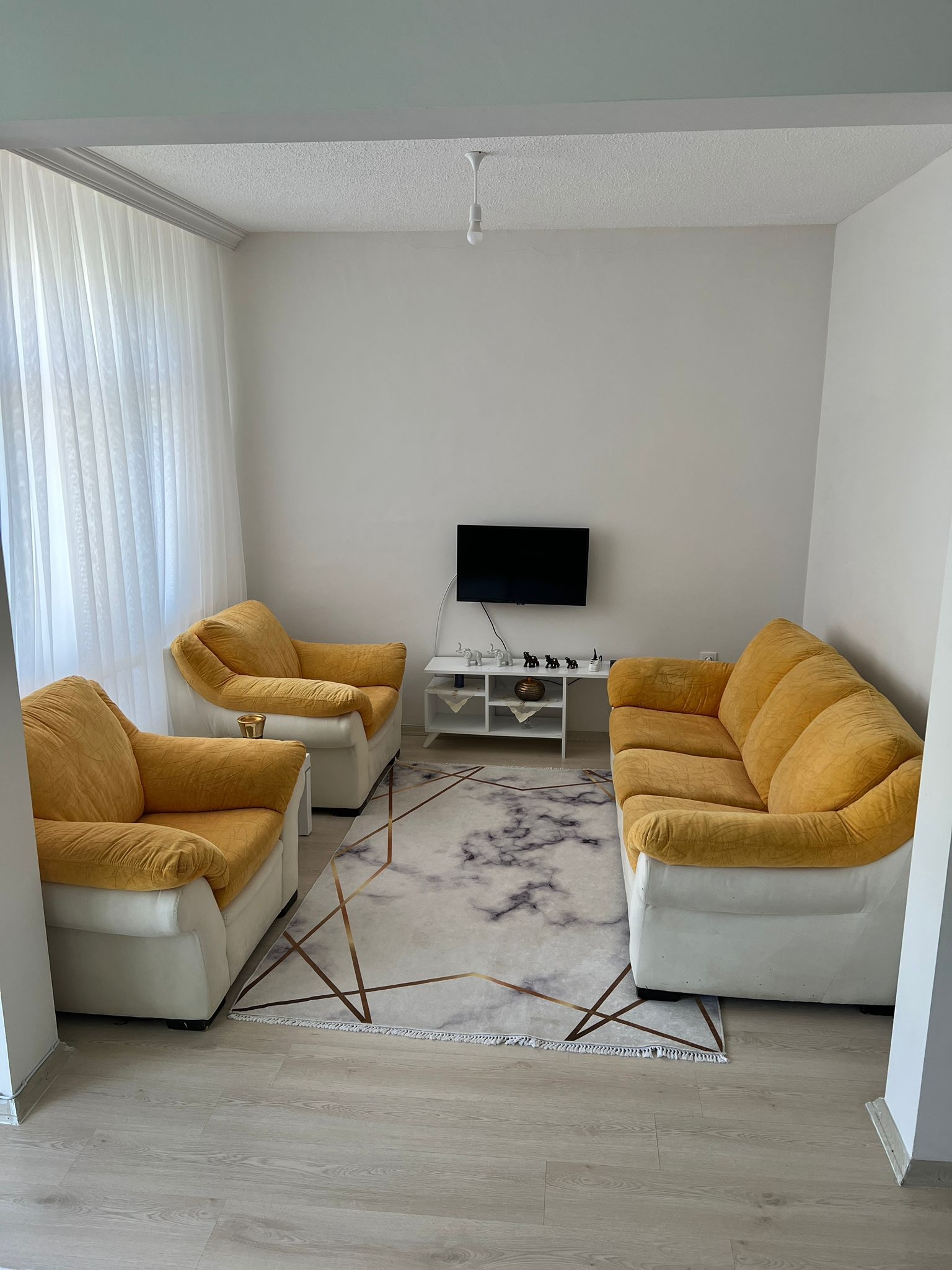 2+1 in Gökçeada, with balcony , 4 km to the sea- Center