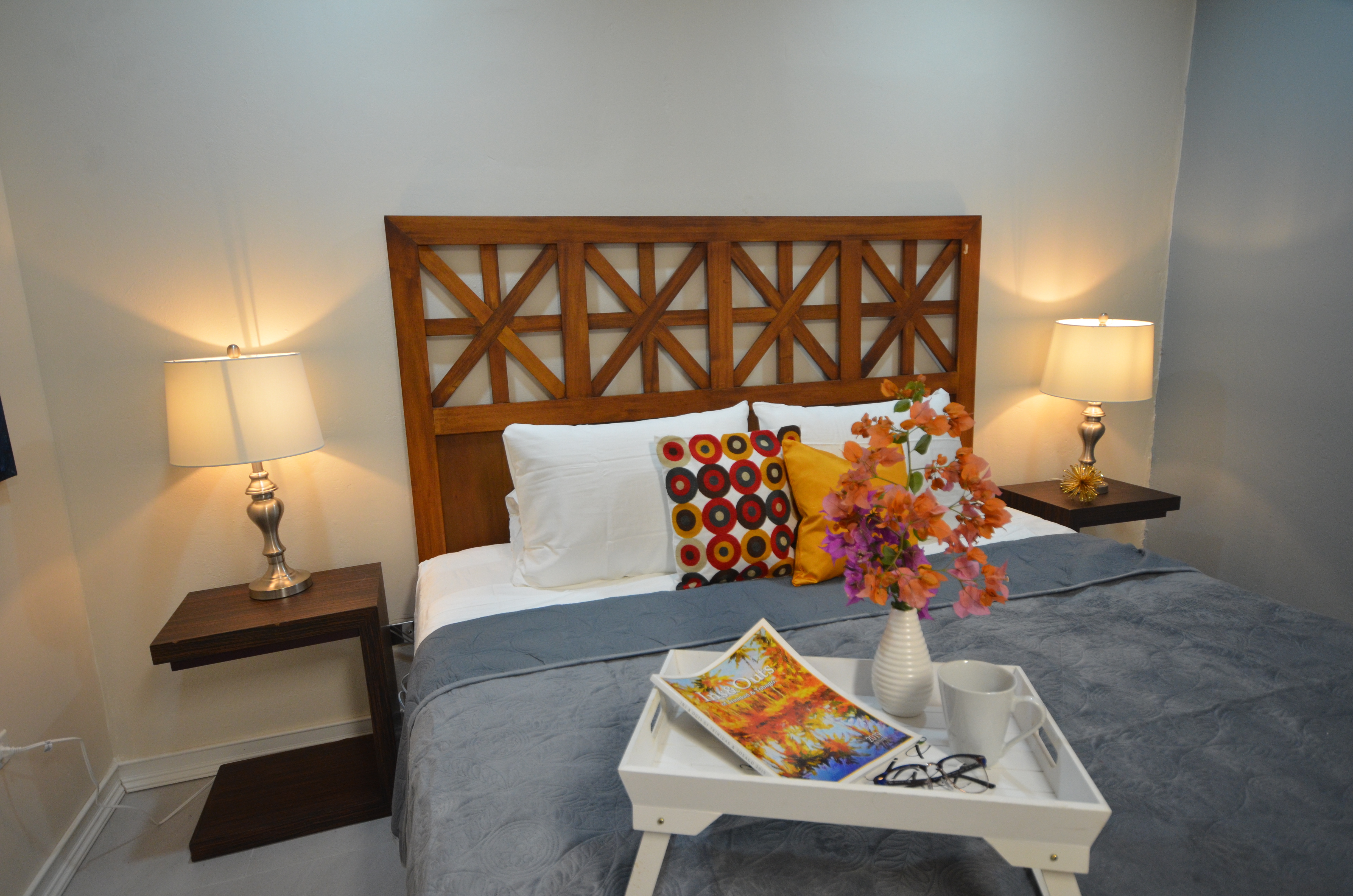 -20% Convenient 1BR Queens Park Savannah Getway
