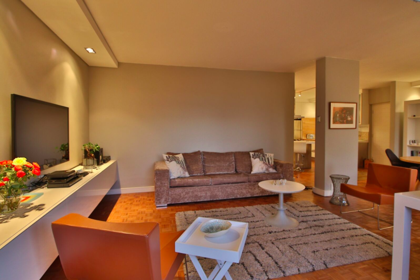 SPOIL YOURSELF IN STYLE and COMFORT in Ward 54, Cape Town