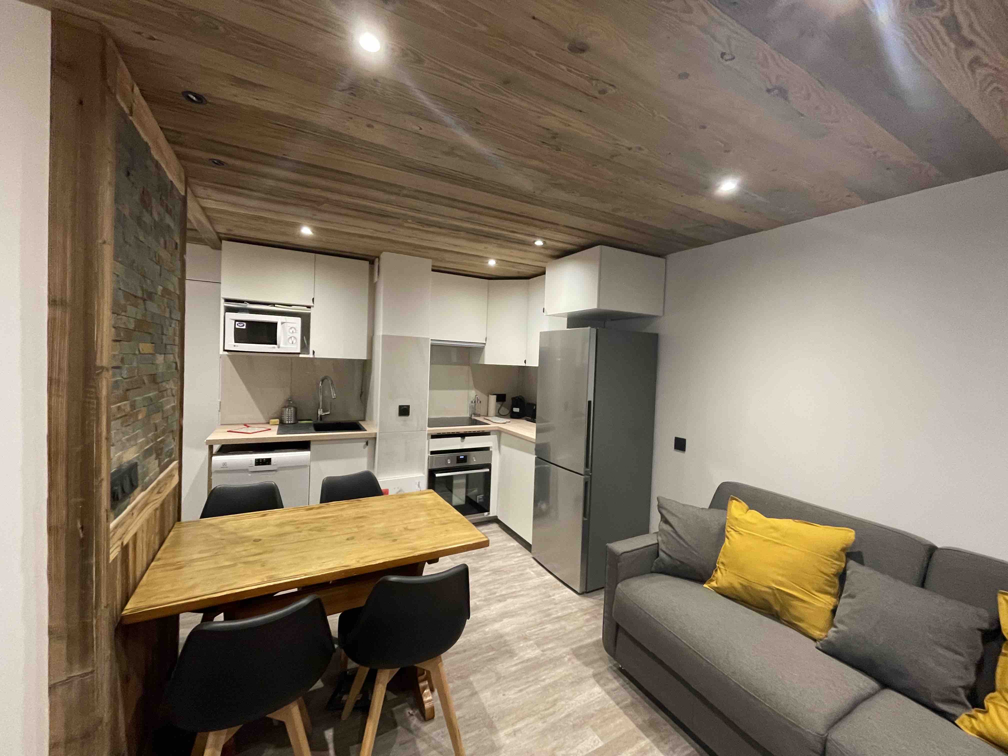 Le Pierrer 5 (Sleeps 4)
