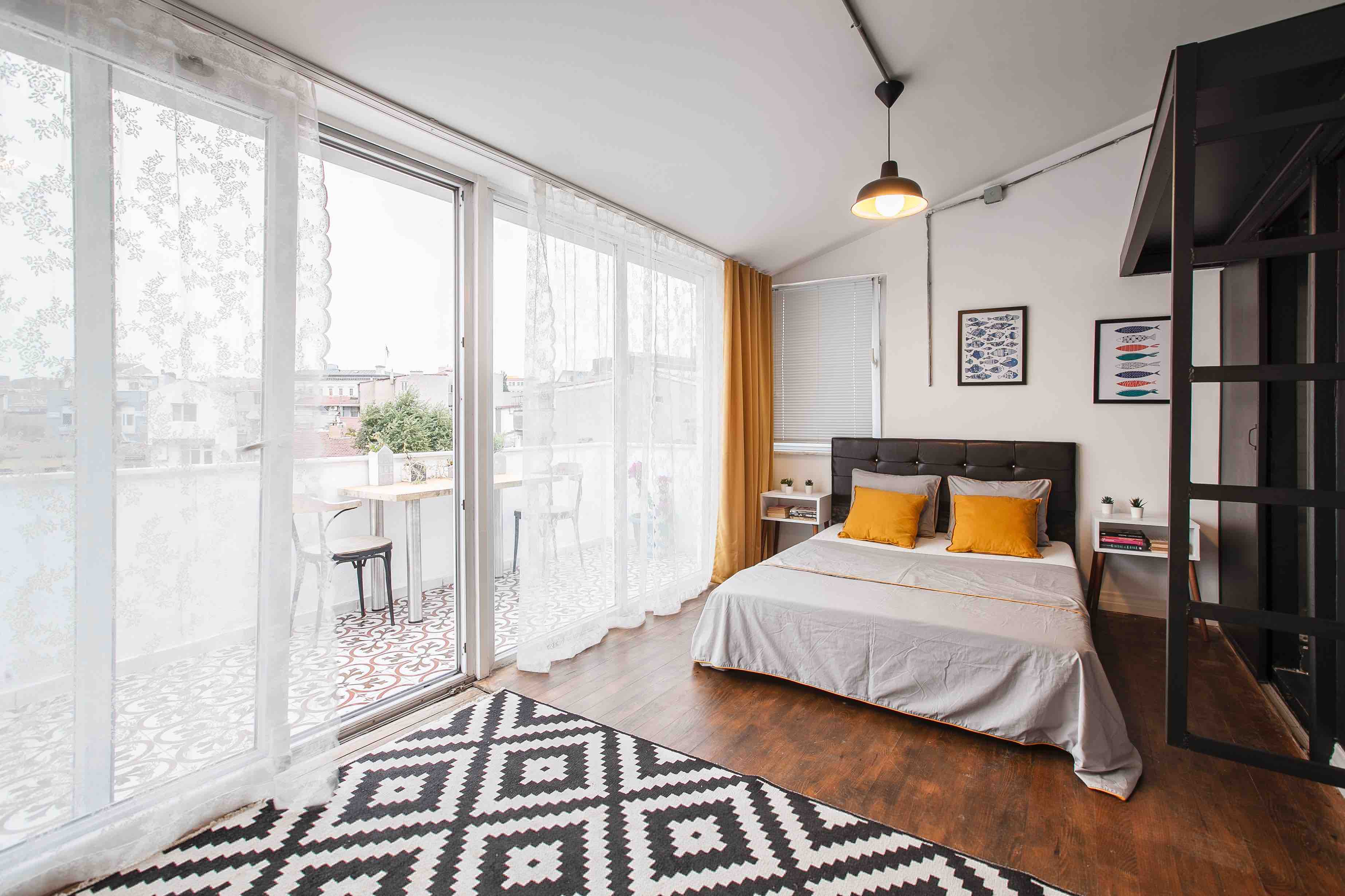 City View Studio Flat in Taksim