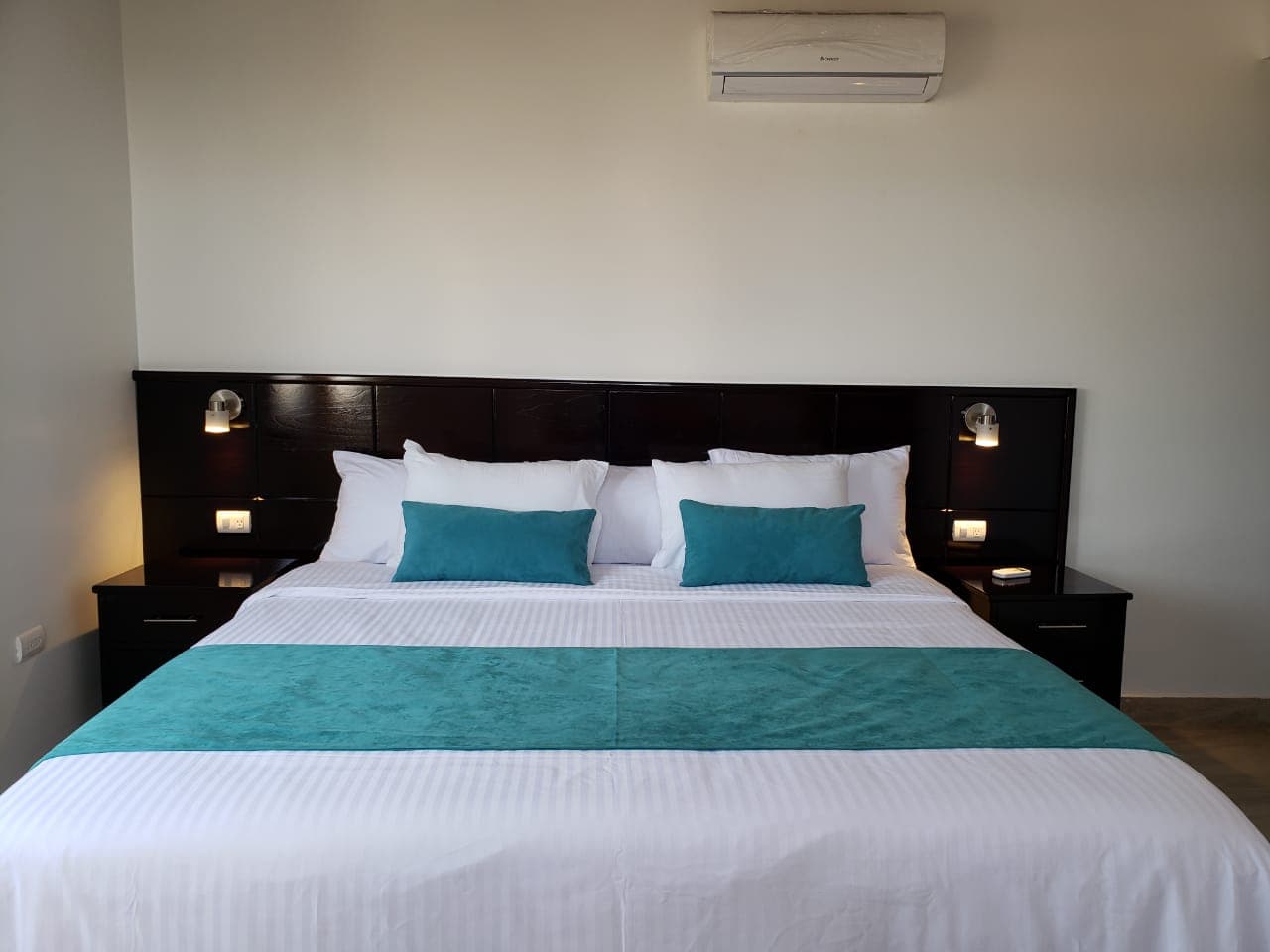 Hotel Jeniffer, Isabela-Galapagos Island. Hab # 5