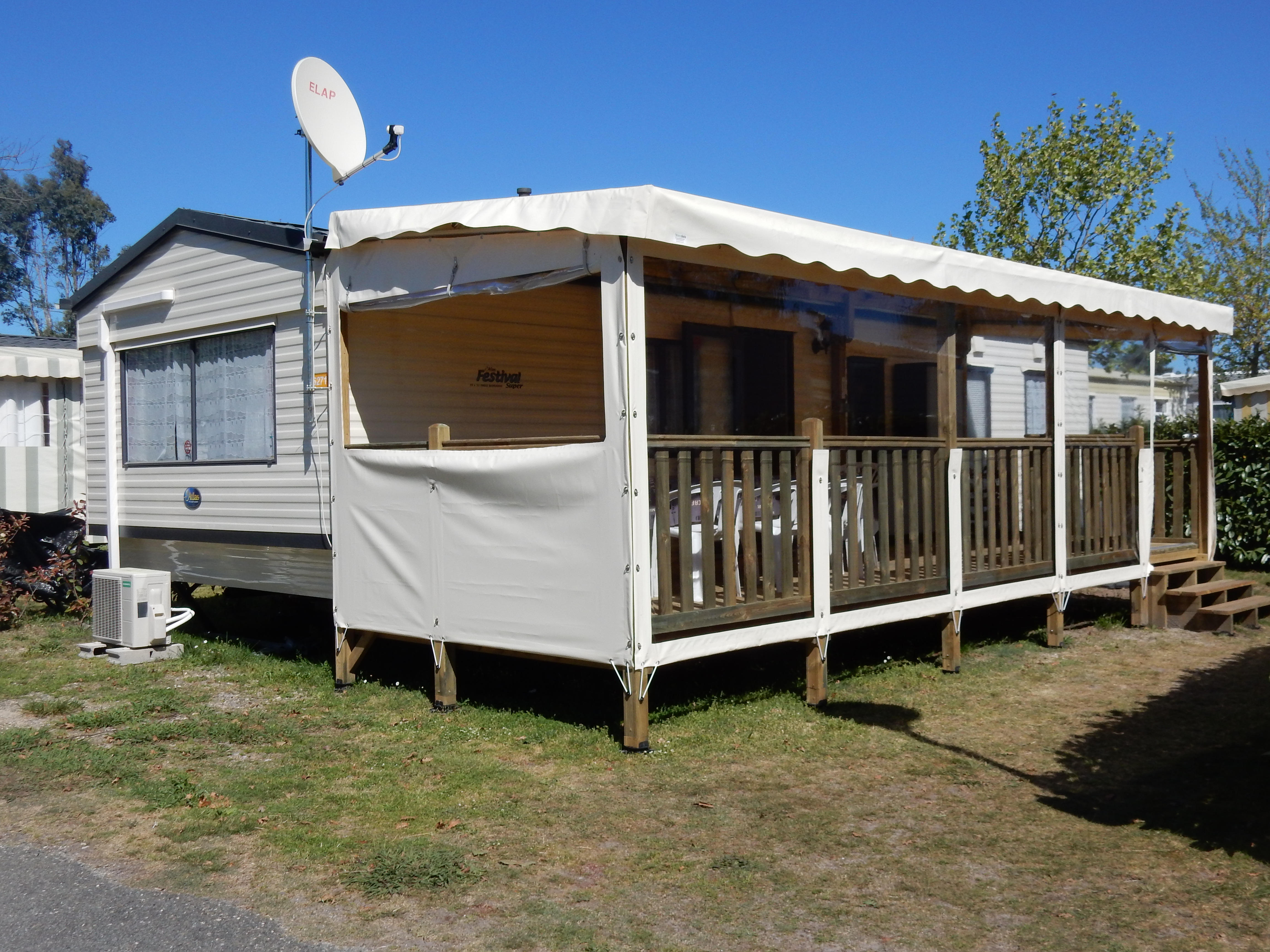 Fully-equipped air-conditioned mobile home in SIBLU campsite