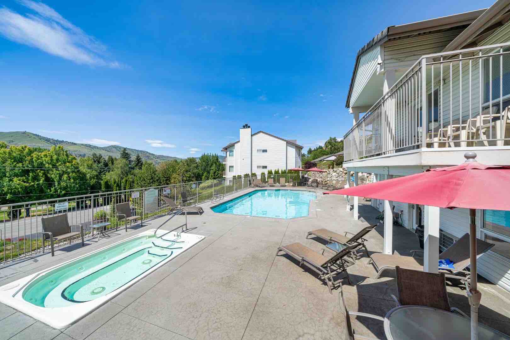 Park Pointe 1st Floor Retreat