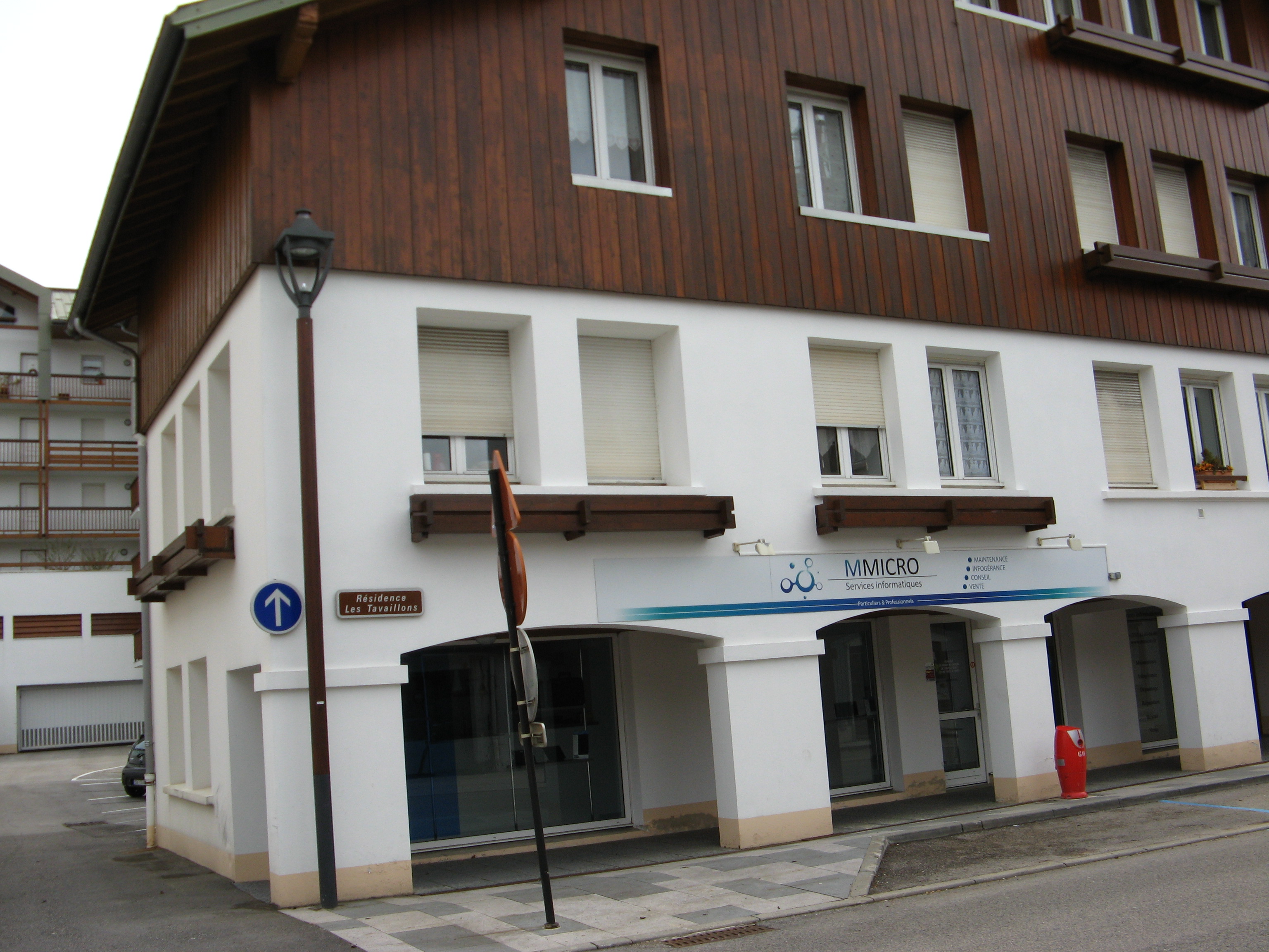 APARTMENT IN THE CENTER OF THE VILLAGE OF THE REDHEADS