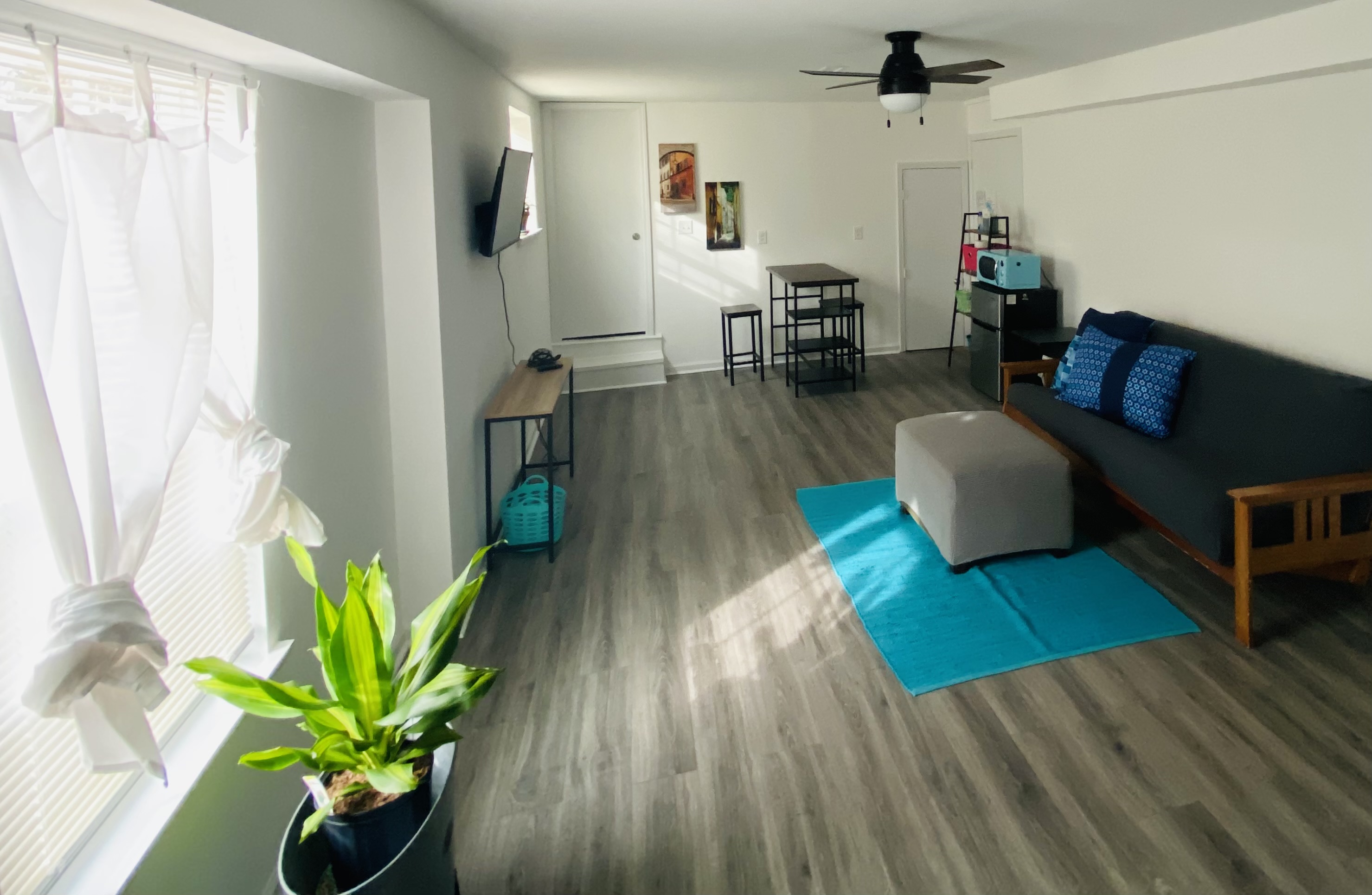 Newly remodeled studio for 1 guest