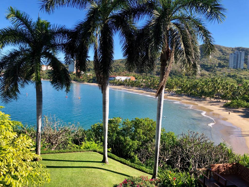Spectacular Villa in “Punta Ixtapa”