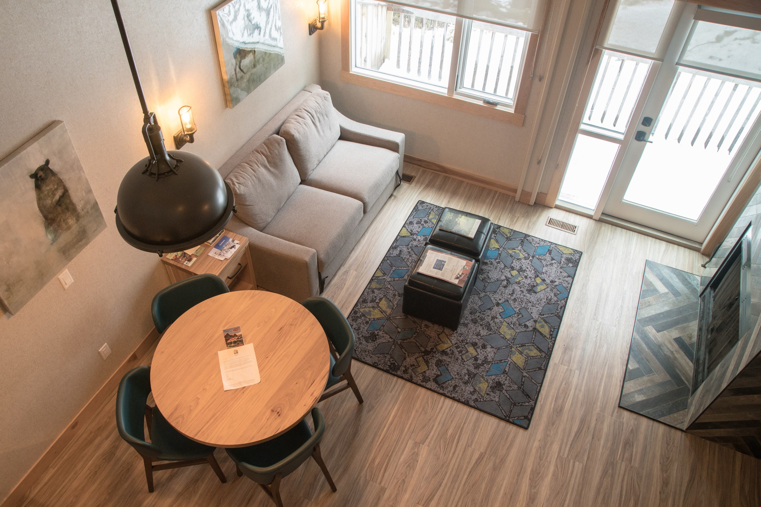Deluxe Condo + Loft | See Wildlife through window!
