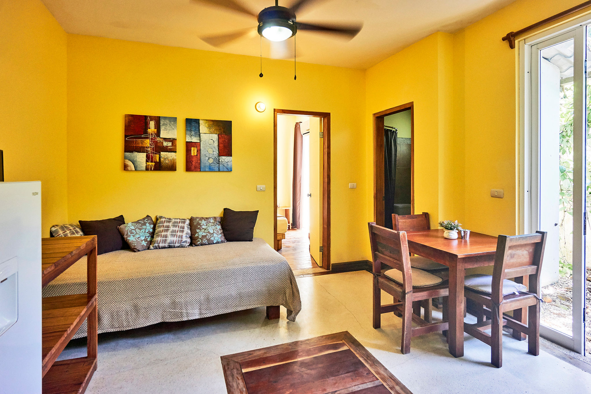 Principe 01 Bed Apt High Speed WI-FI Beach & Surf!