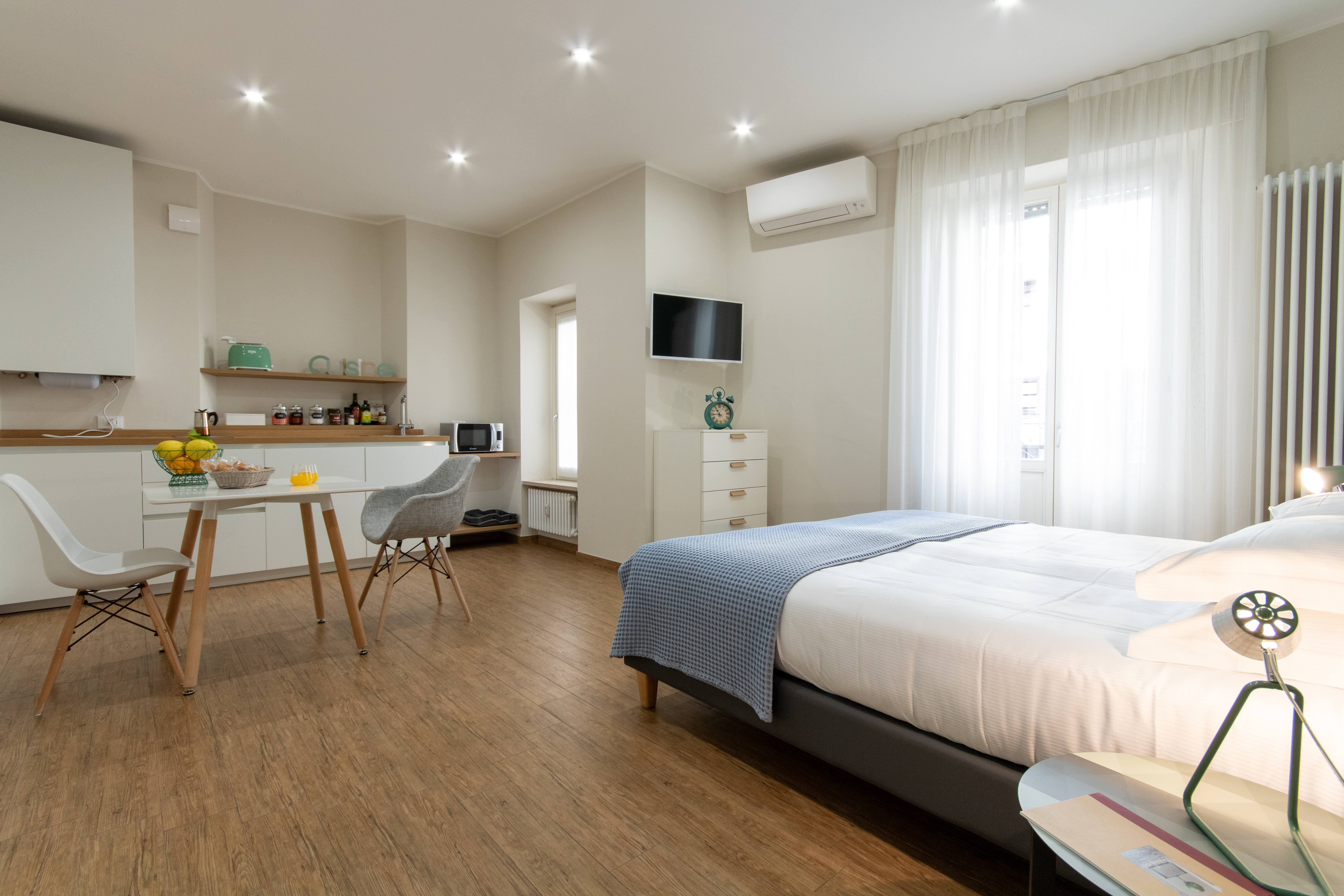 Aqualago Casa Vacanze - App C   free-Wifi