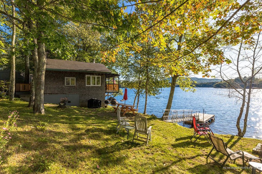 Call of the Loon Water Edge Lake House Cottages for Rent in Lincolnville, Maine, United