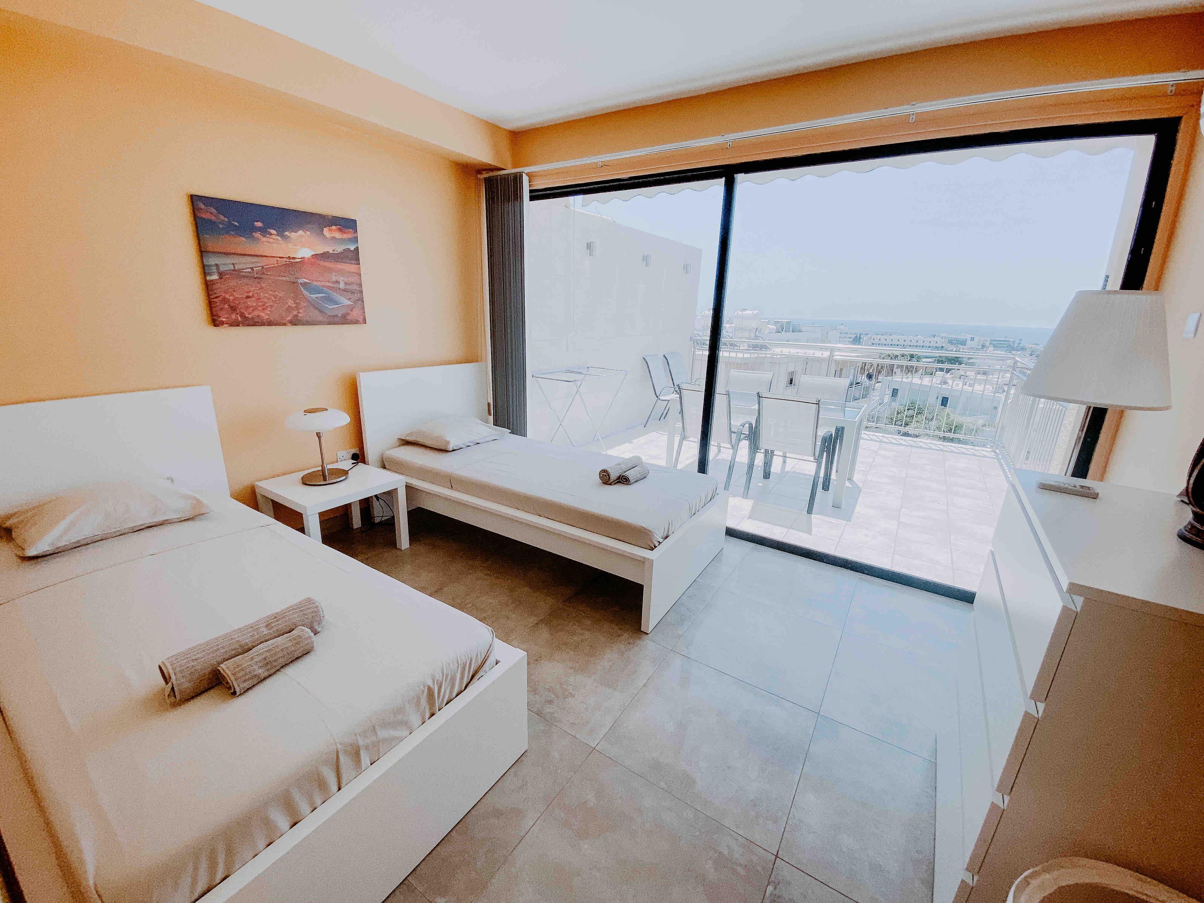 Peach Seaview 3 Bedroom Apartment