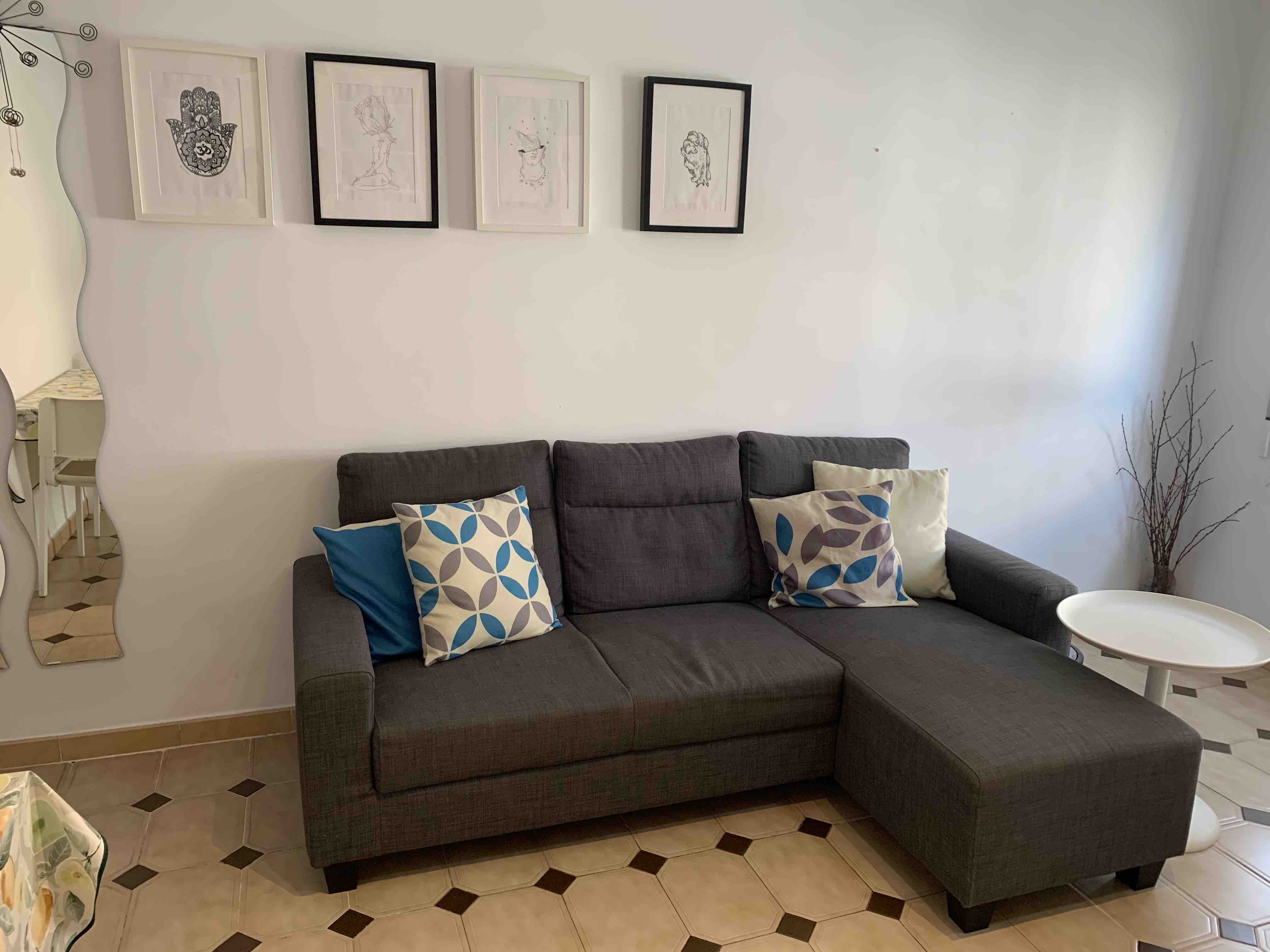 Cozy apartment three minutes from the subway