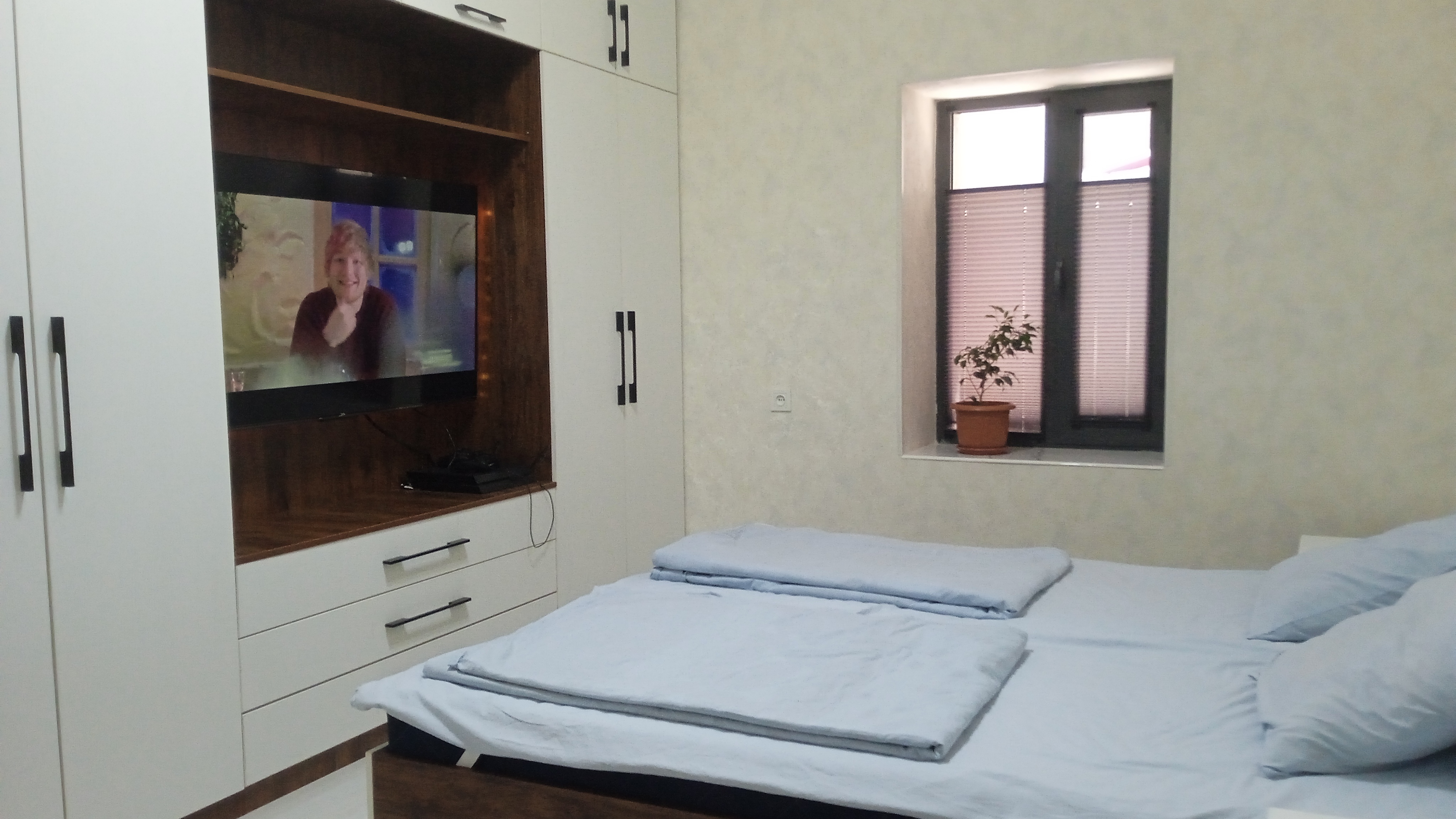 Begzod's room 1