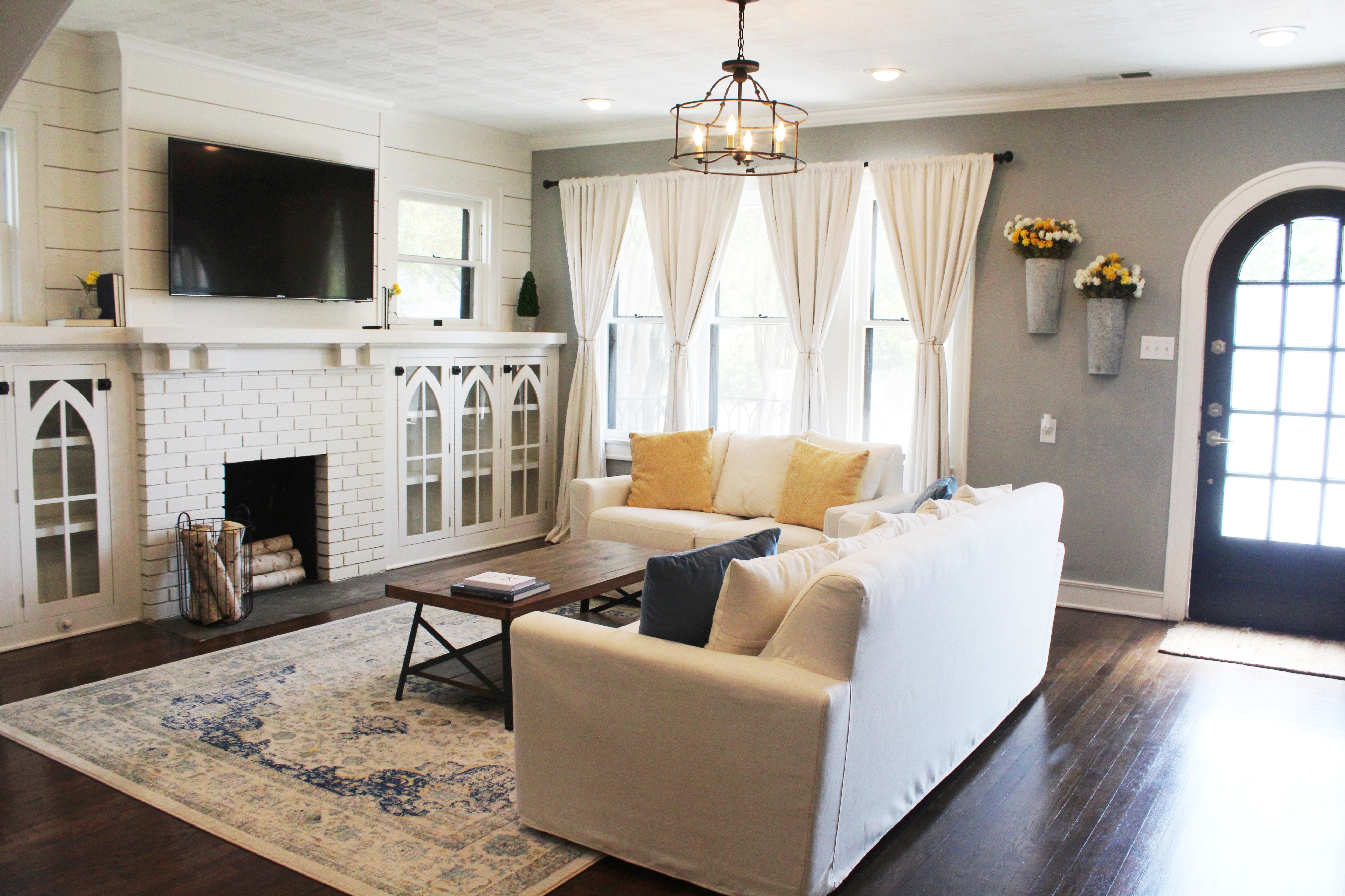Hgtv S Fixer Upper The Brick House Houses For Rent In Waco Texas United States Hgtv S Fixer Upper The Brick House Houses For Rent In Waco Texas United States