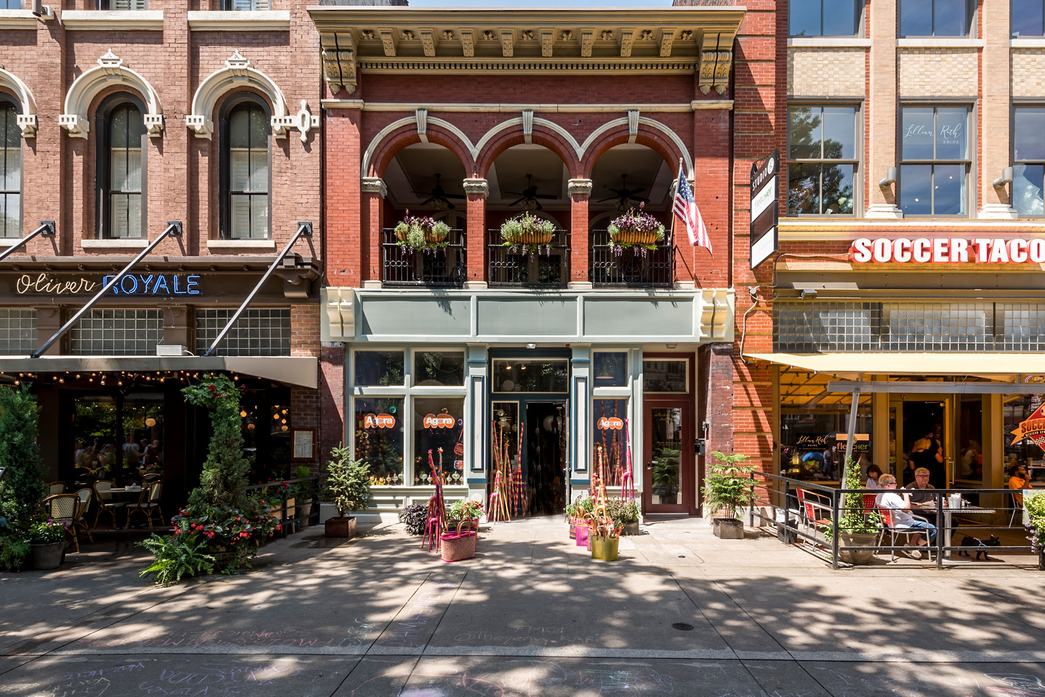 Amazing heart of Market Square Luxury Experience Houses for Rent in