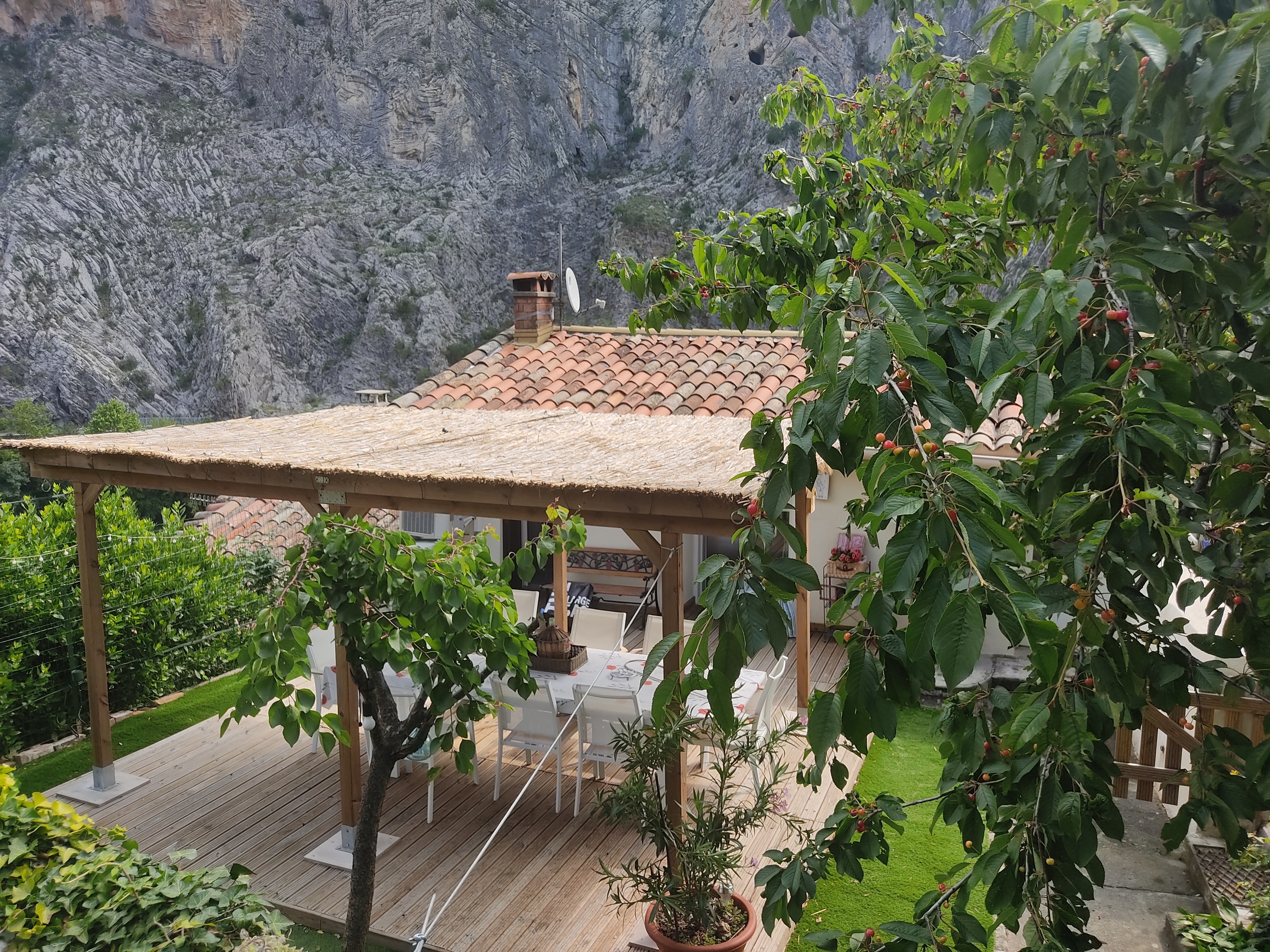 House with view and mini pool in the mountains