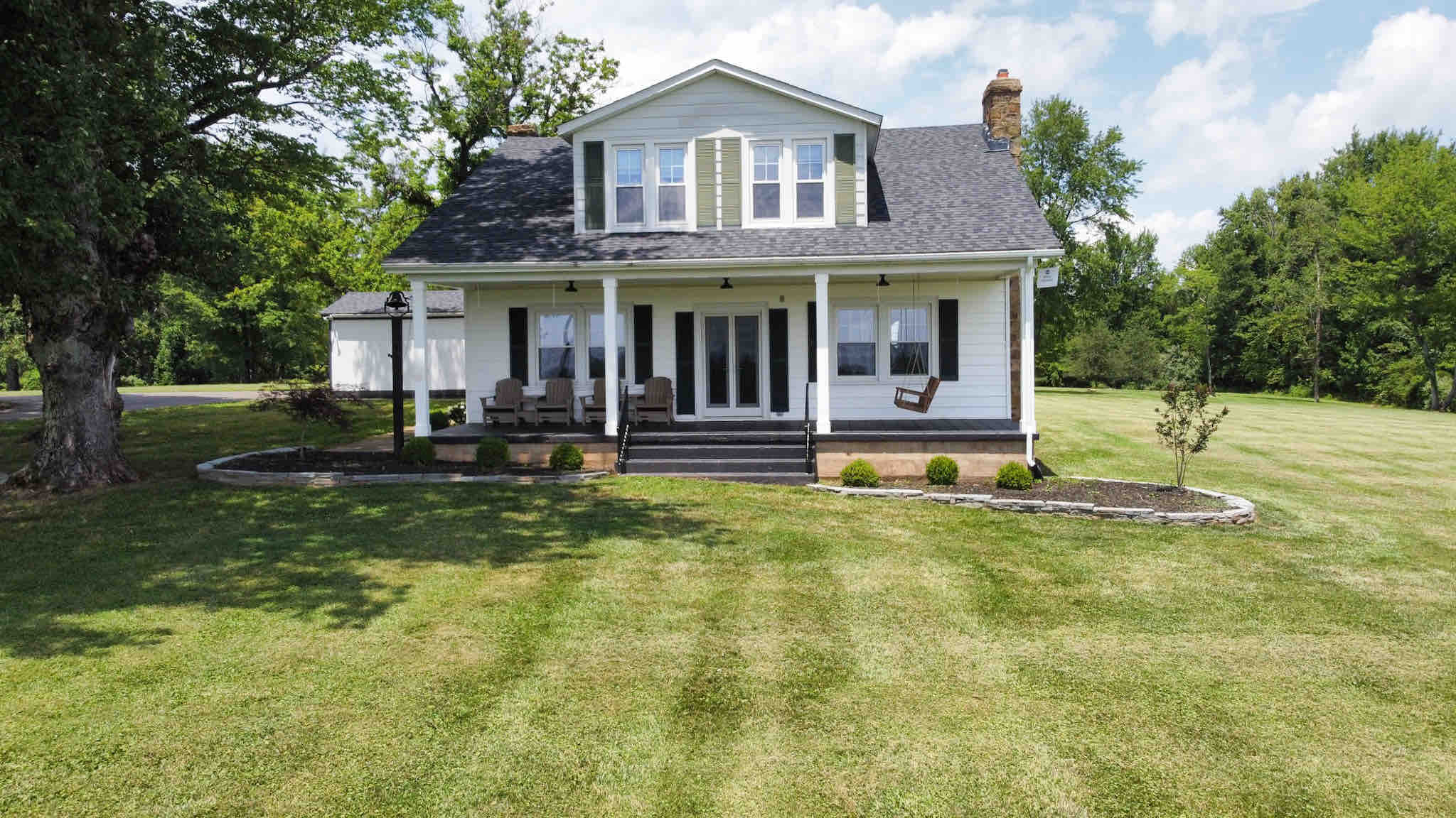 Old Warrenton Orchard Modern Farmhouse