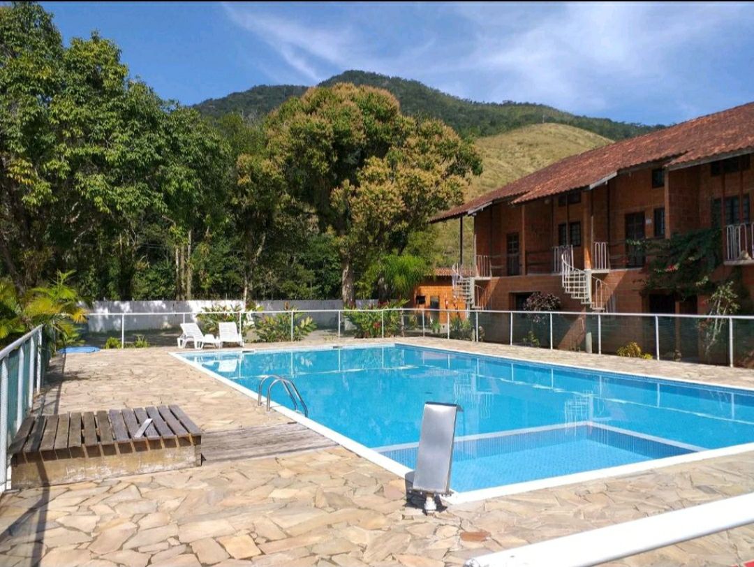 Apartment 750m from Maranduba Beach
