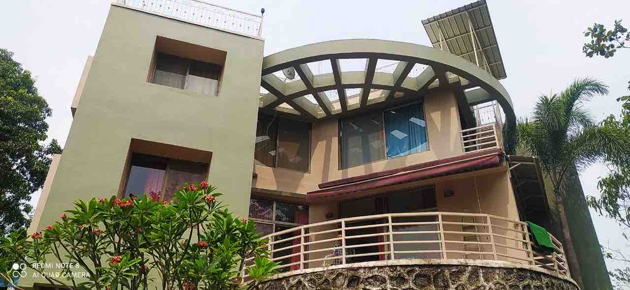 A peaceful getaway with private pool, in Karjat