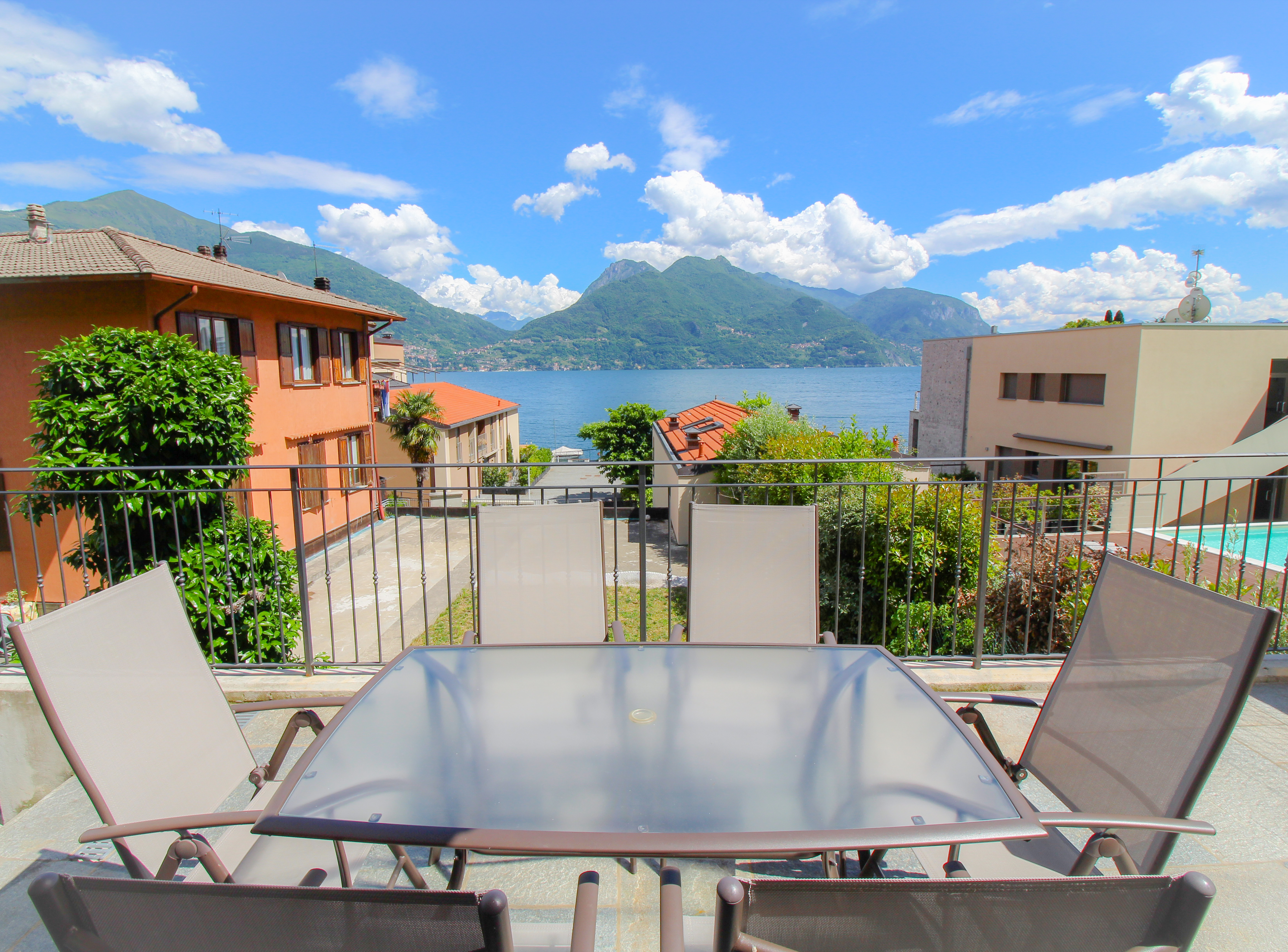 Ca'Gialda - for families, 100 m. from the lake.