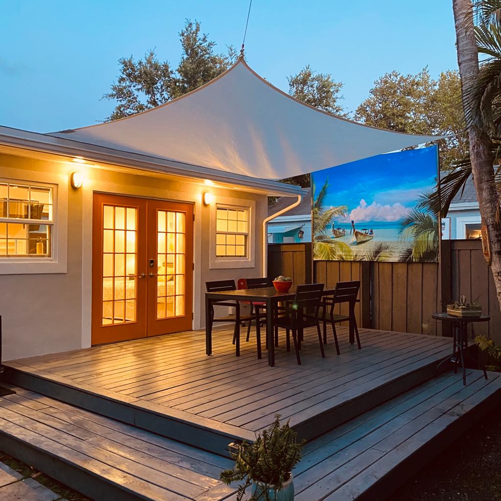 Tiny House Riverwalk /Ft Lauderdale Downtown Tiny houses for Rent in