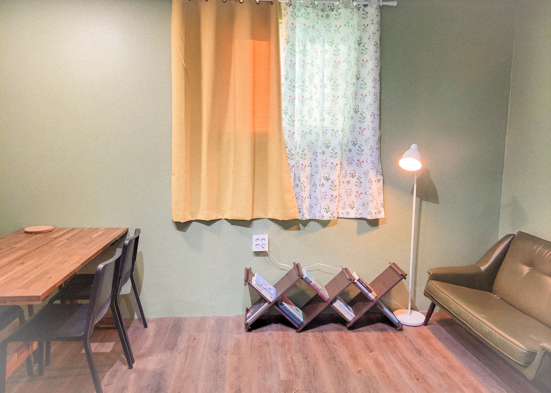 Ayajin Rooftop Room