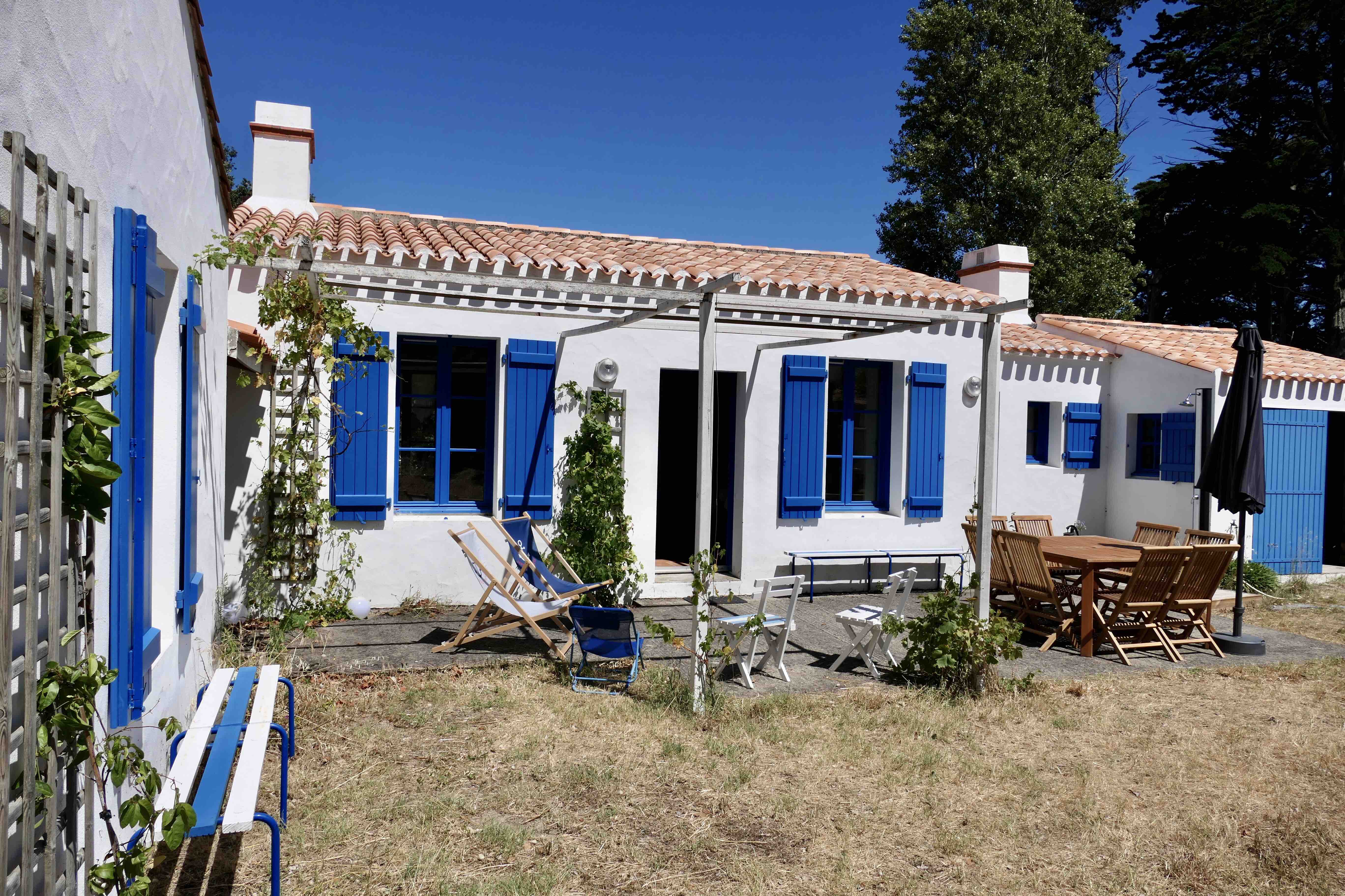Charming house 300 meters from the beach.