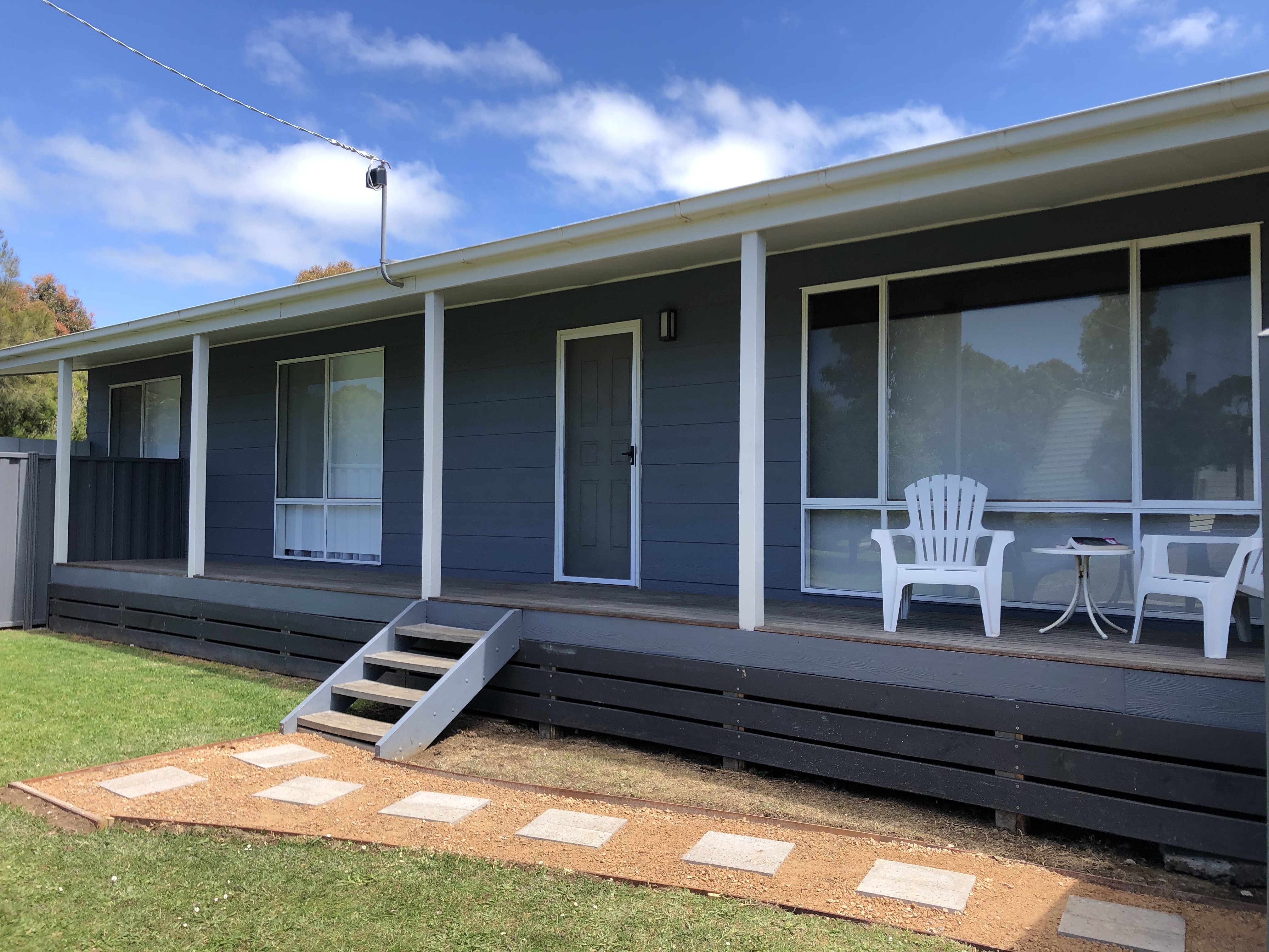 Micks@356 for a great family stay, dog friendly.