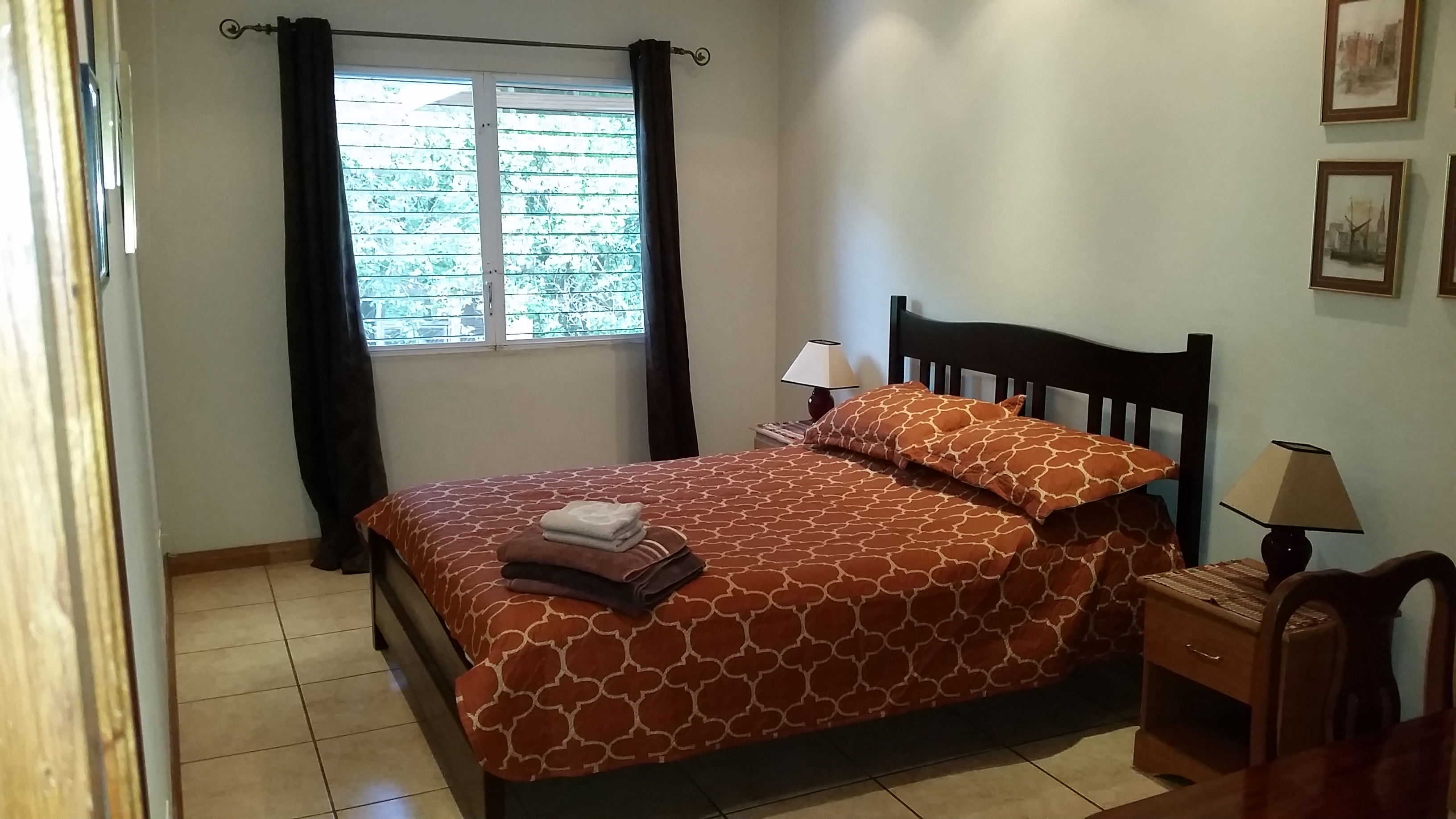 Hummingbird Room at Rock Farm Guest House in Cayo, Belize