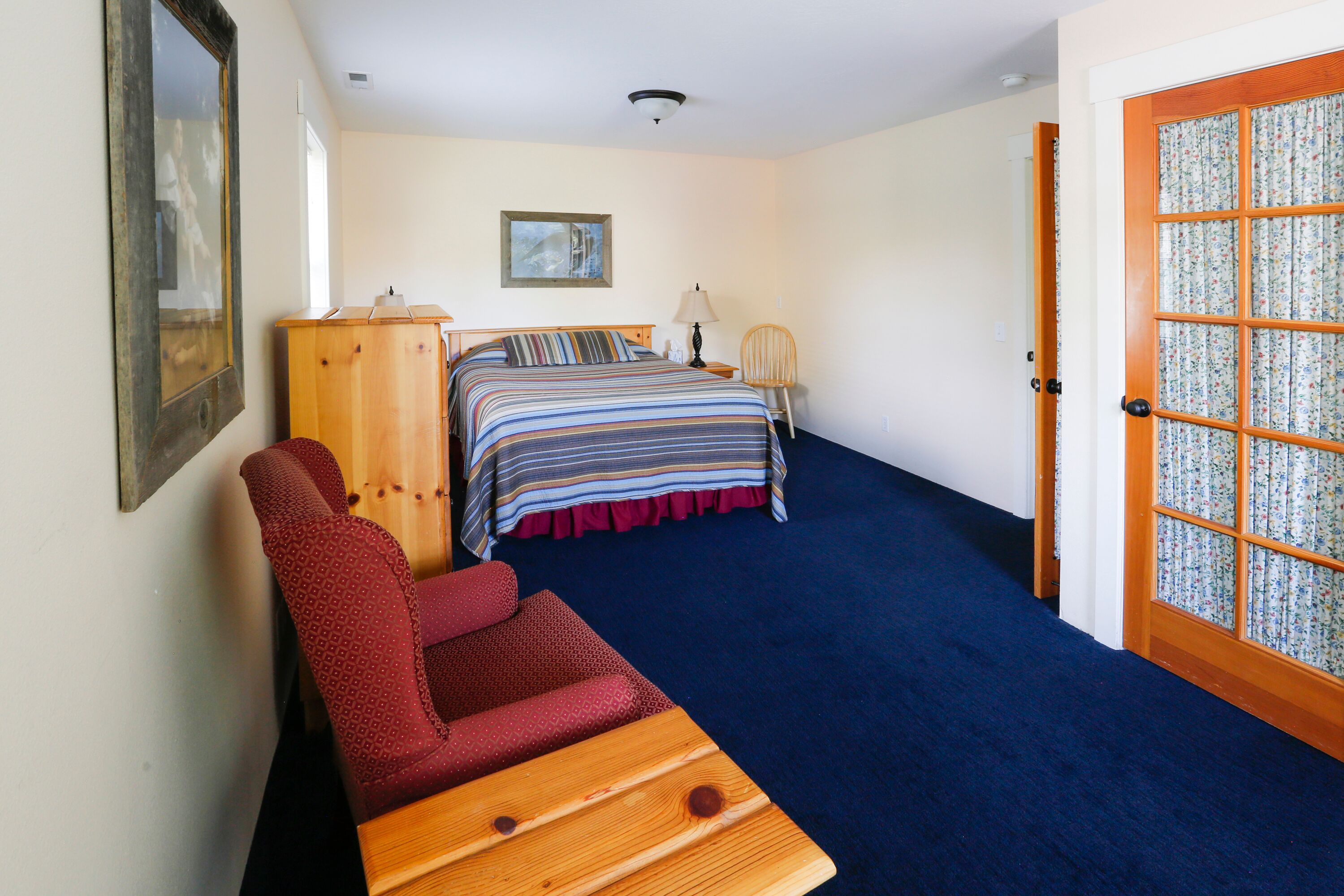 ABBOTT'S COTTAGES Avocet Houses for Rent in Ashland, Oregon, United