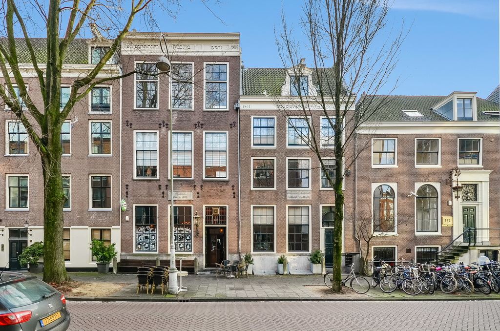 Monumental 2 bedroom apartment in city centre — Amsterdam stay