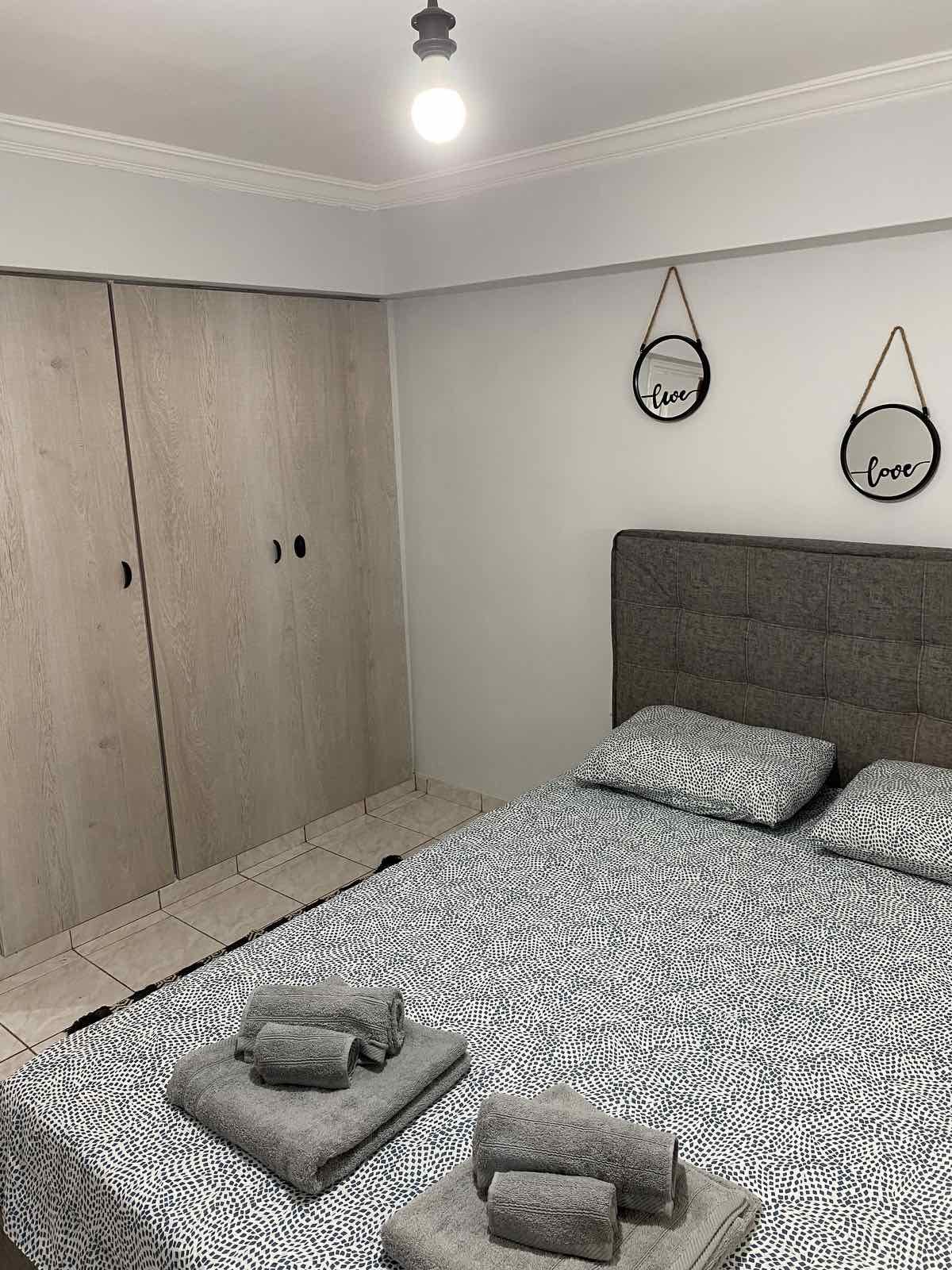 Olas Apartamento de 1 dormitorio cerca del centro de Atenas - Airbnb