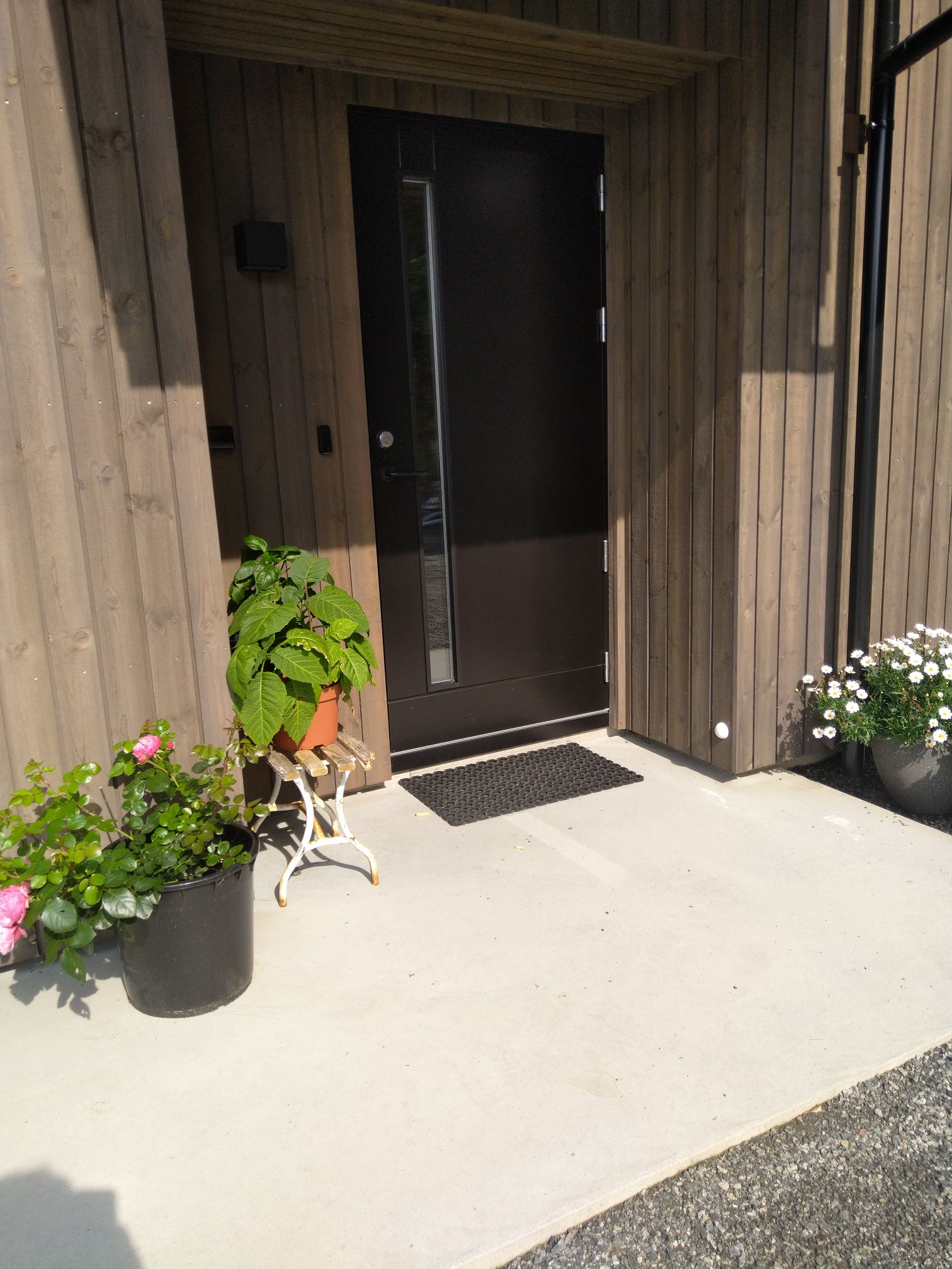 New house in Lyngdal, 500 m from the city center, quiet neighborhood