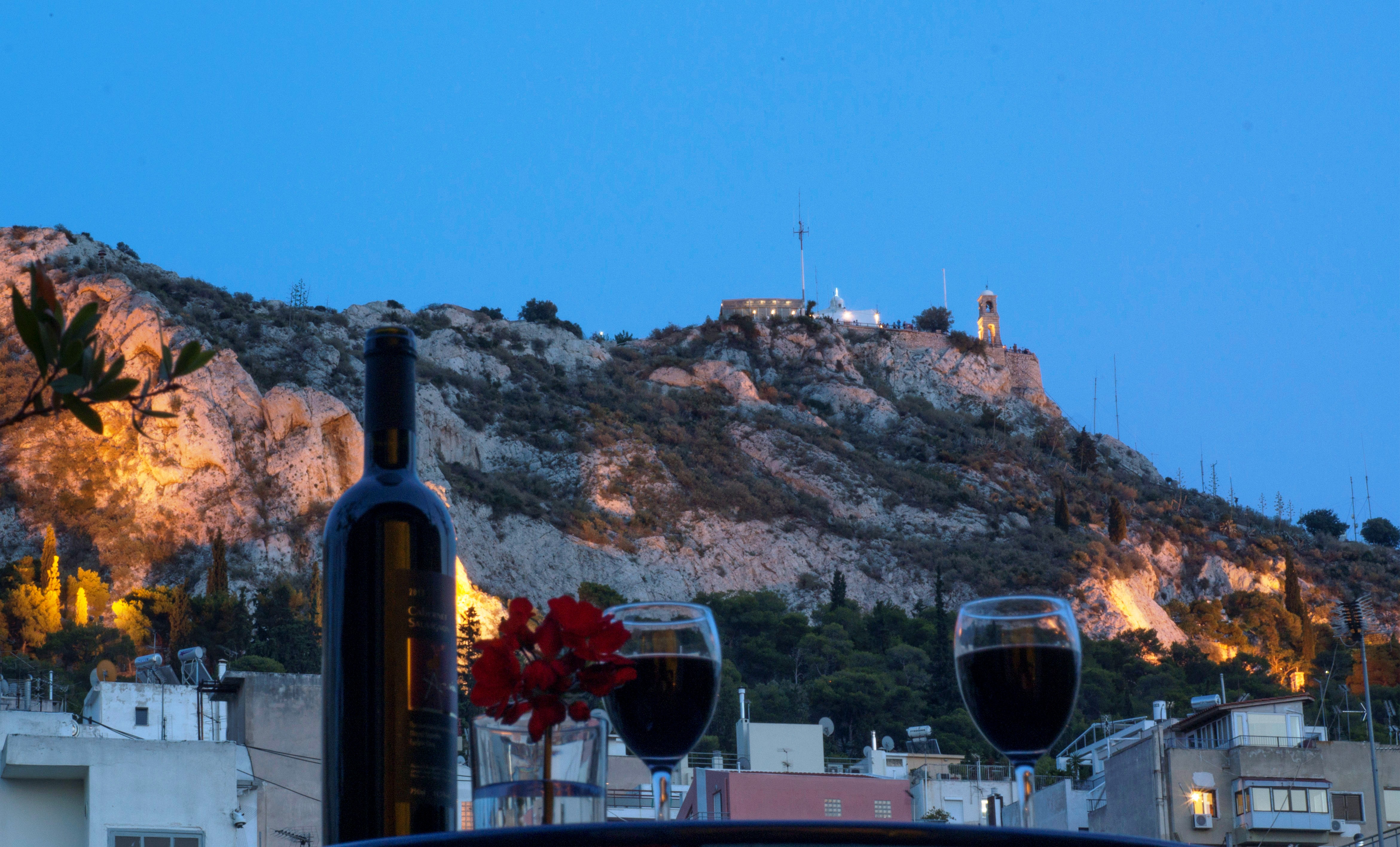 Central Lycabettus view, pr. bath & pr living area