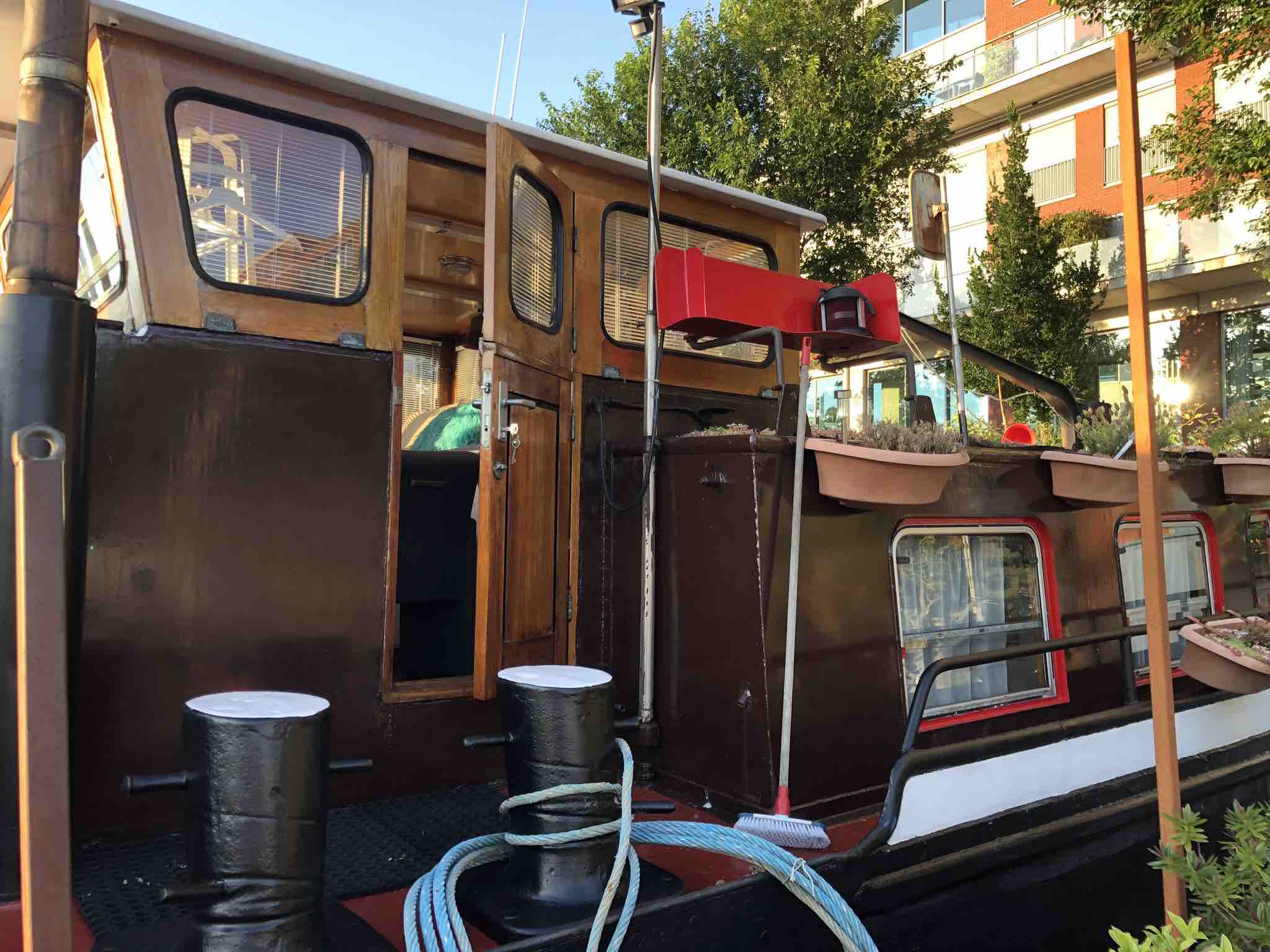 Houseboat stay in private and cozy studio +2 bikes — Amsterdam stay