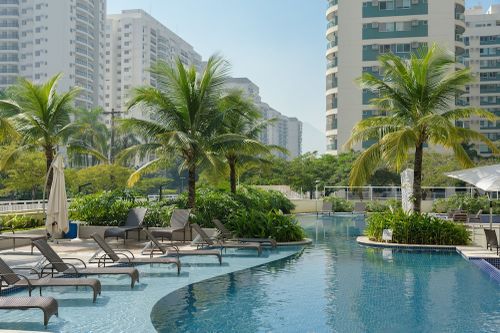 Suíte Premium no Verano Stay | Piscina e Conforto